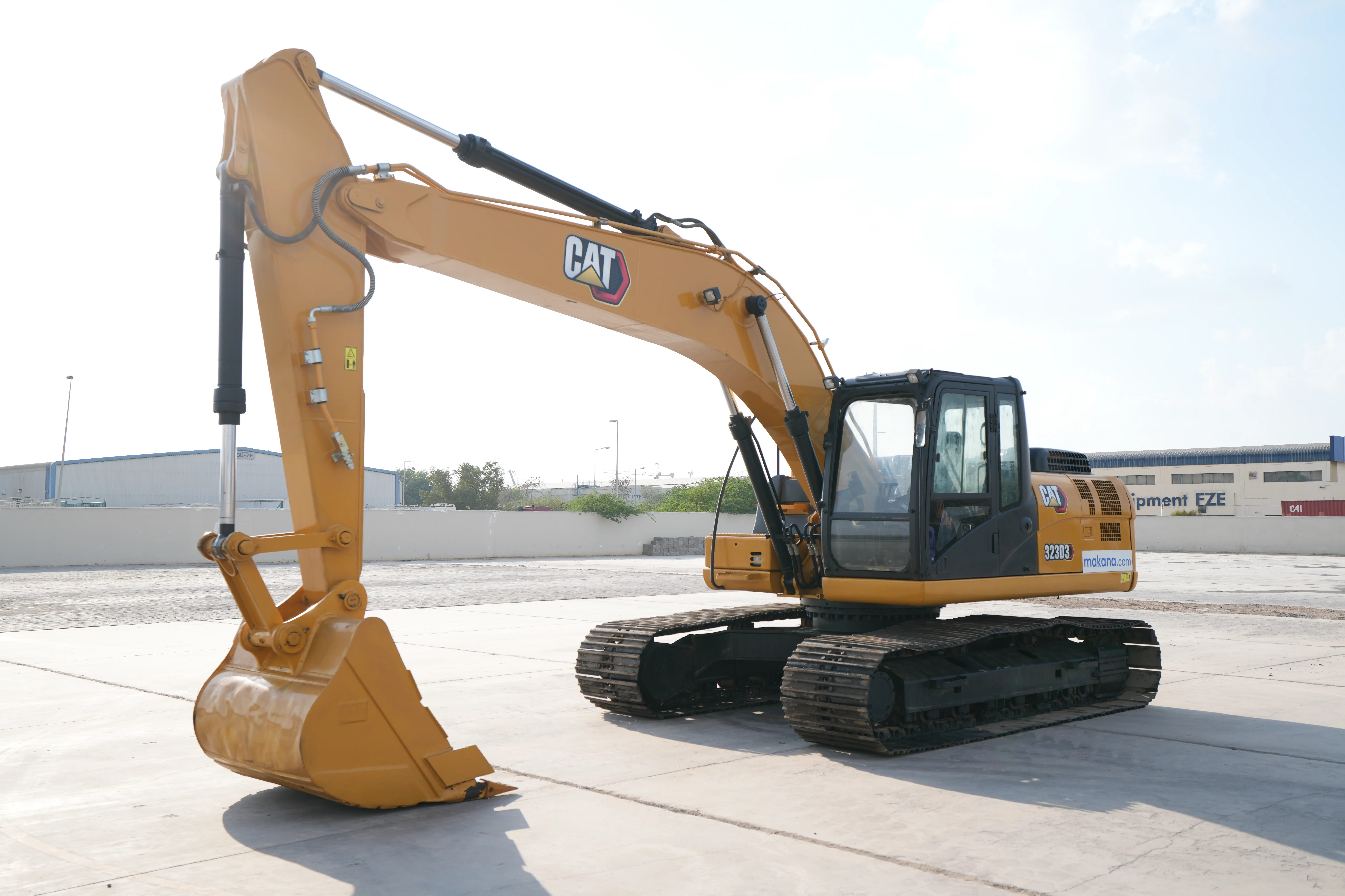 Product-Cat 323D3 medium excavator-exterior