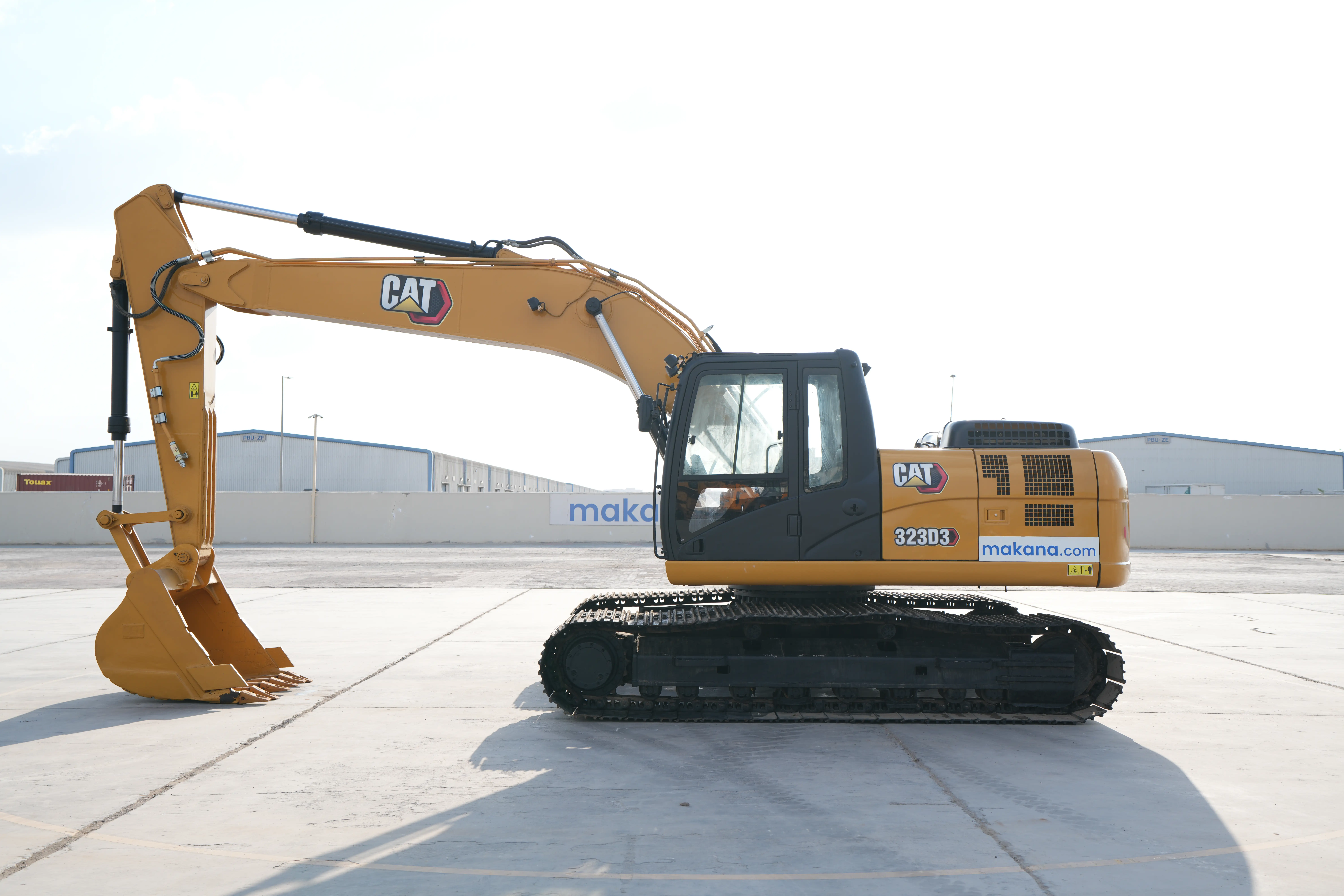 Product-Cat 323D3 medium excavator-exterior
