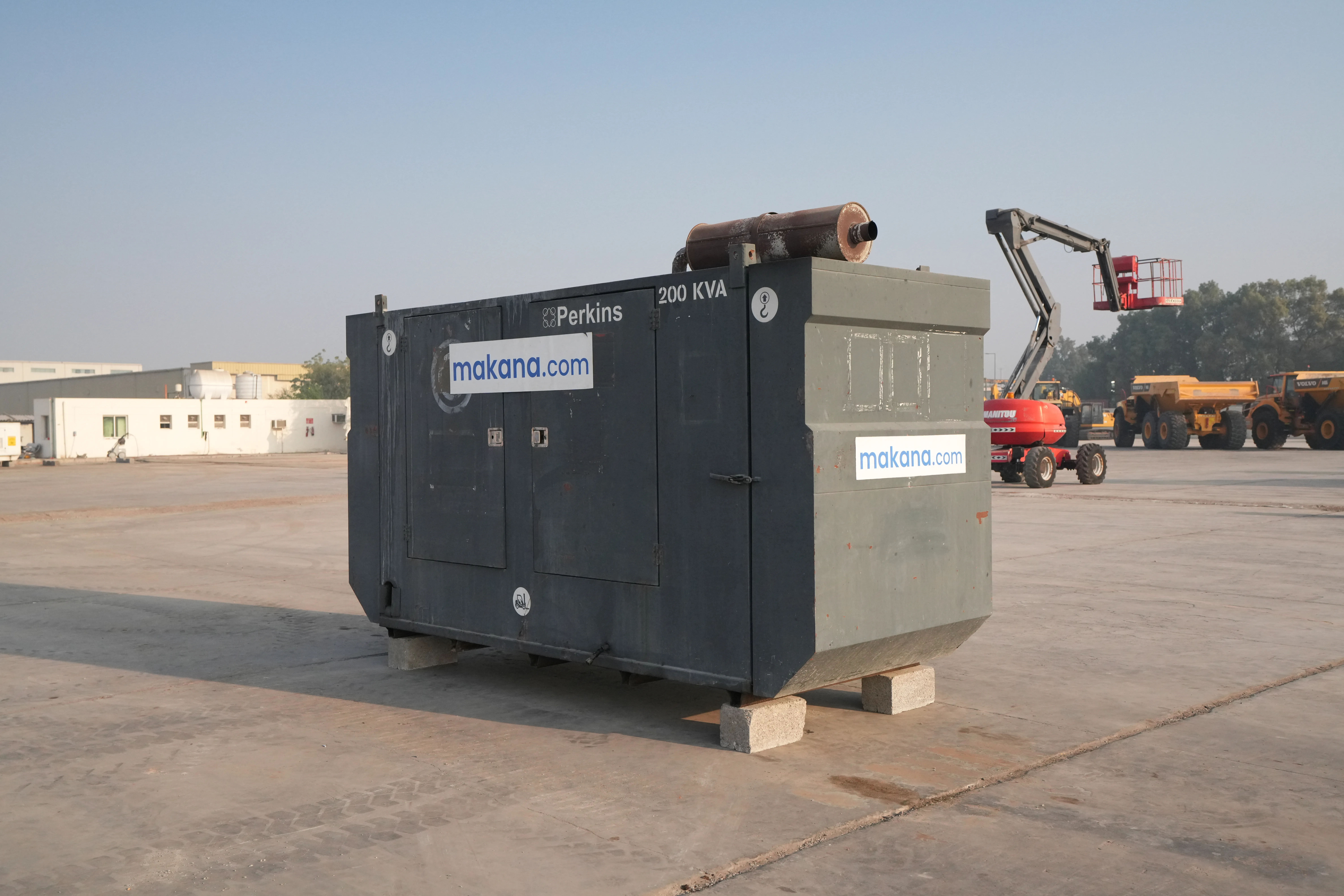 Product-Perkins 200 KVA stationary generator-exterior