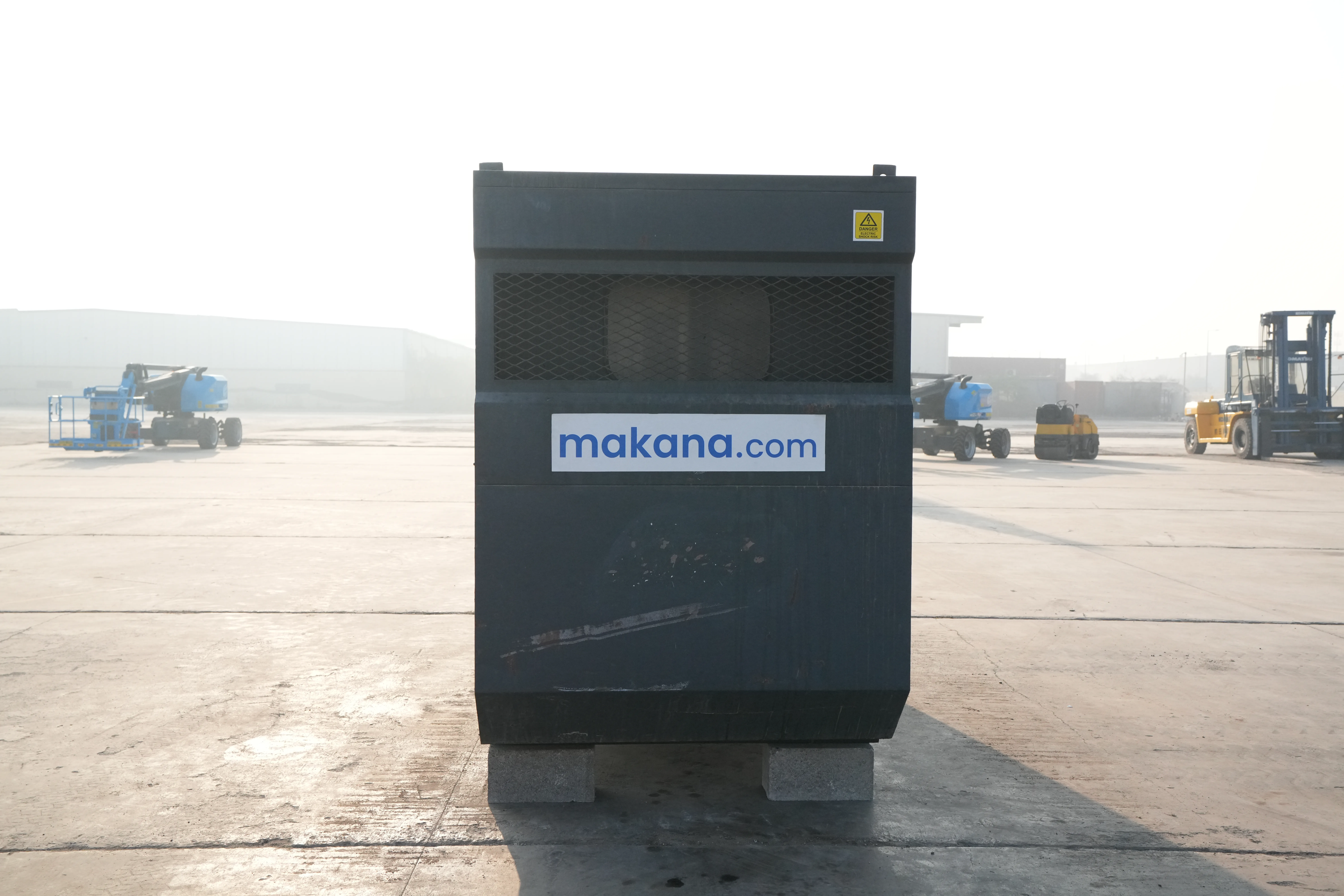 Product-Perkins 200 KVA stationary generator-exterior