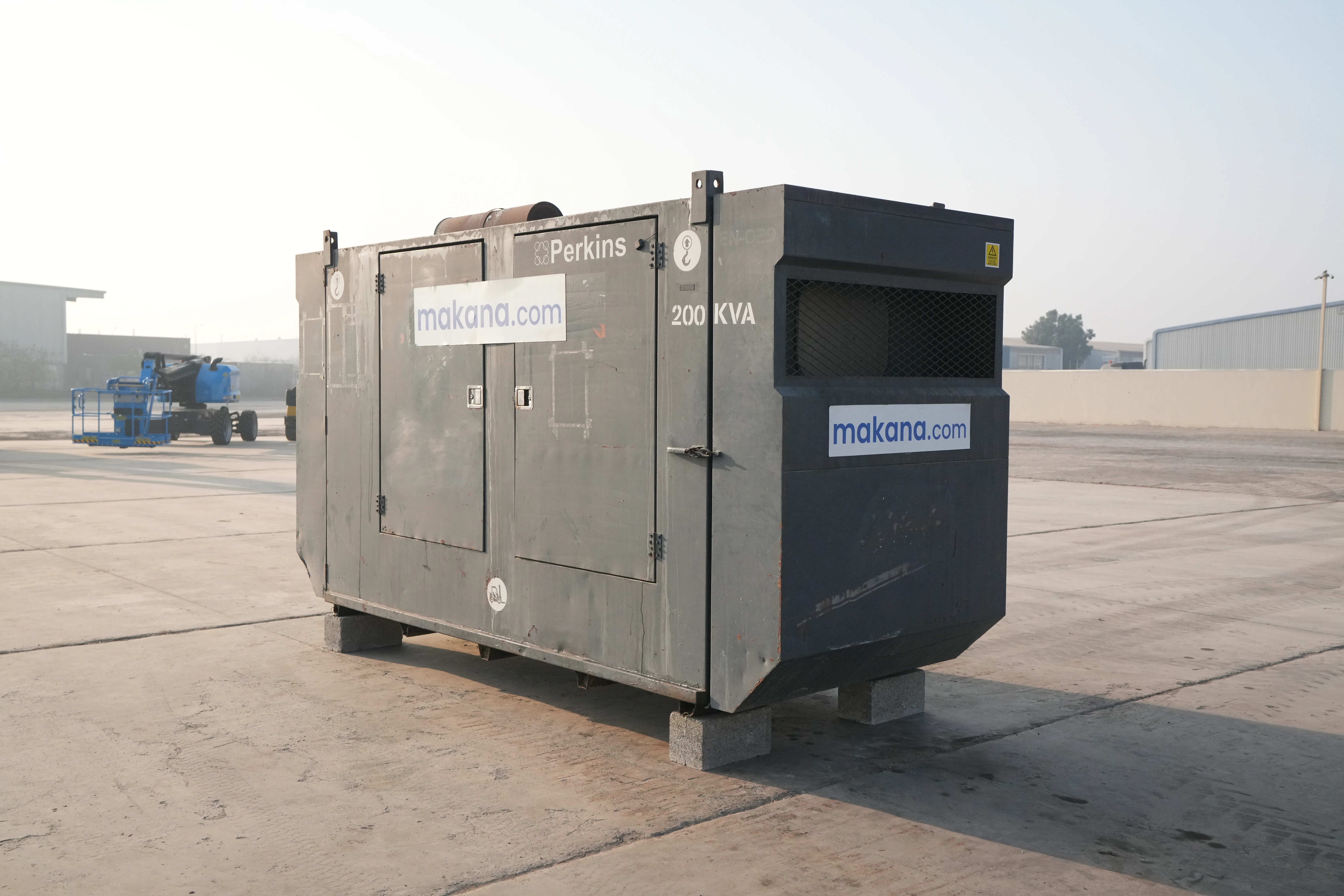 Product-Perkins 200 KVA stationary generator-exterior