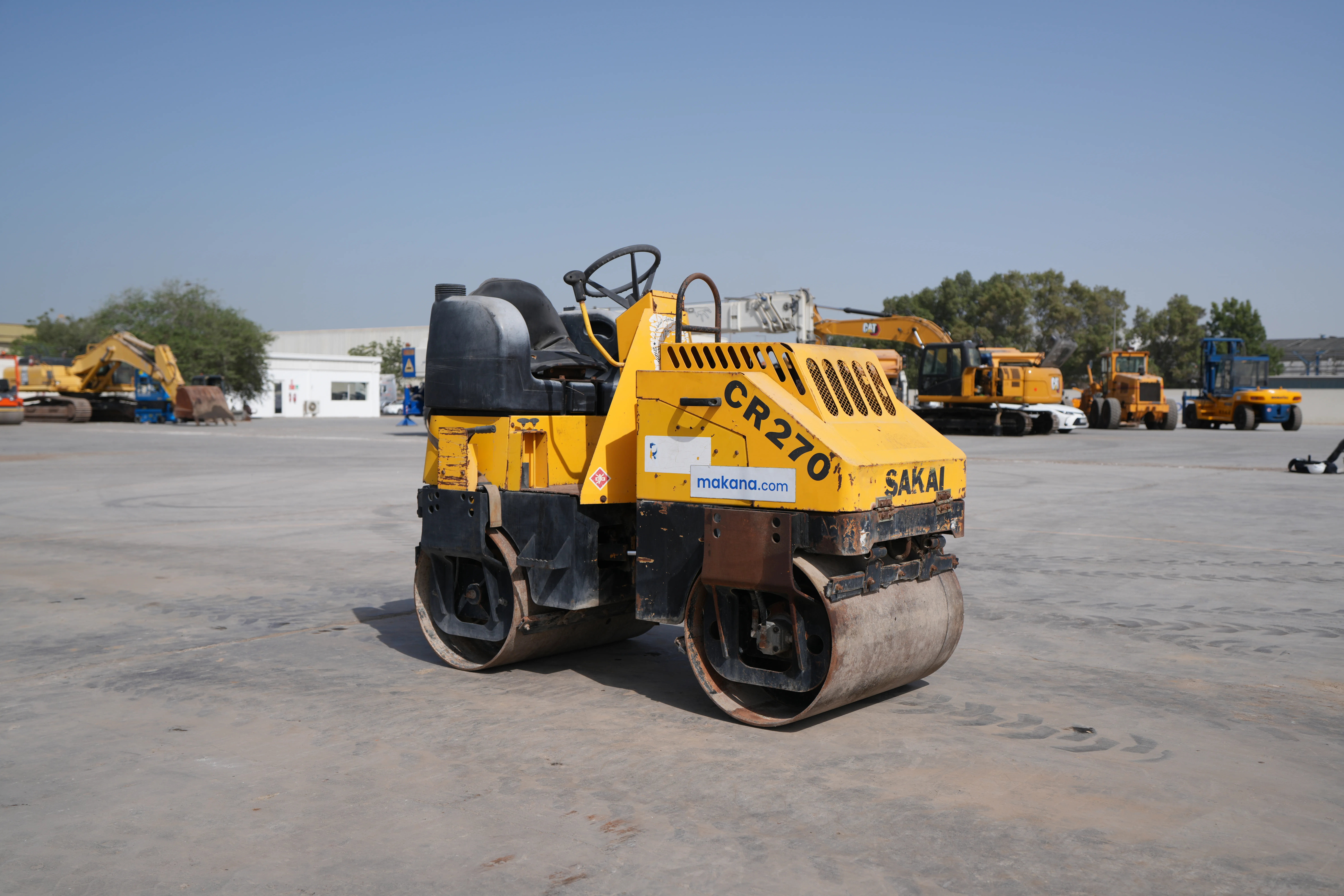 Product-Sakai CR270 tandem roller-exterior
