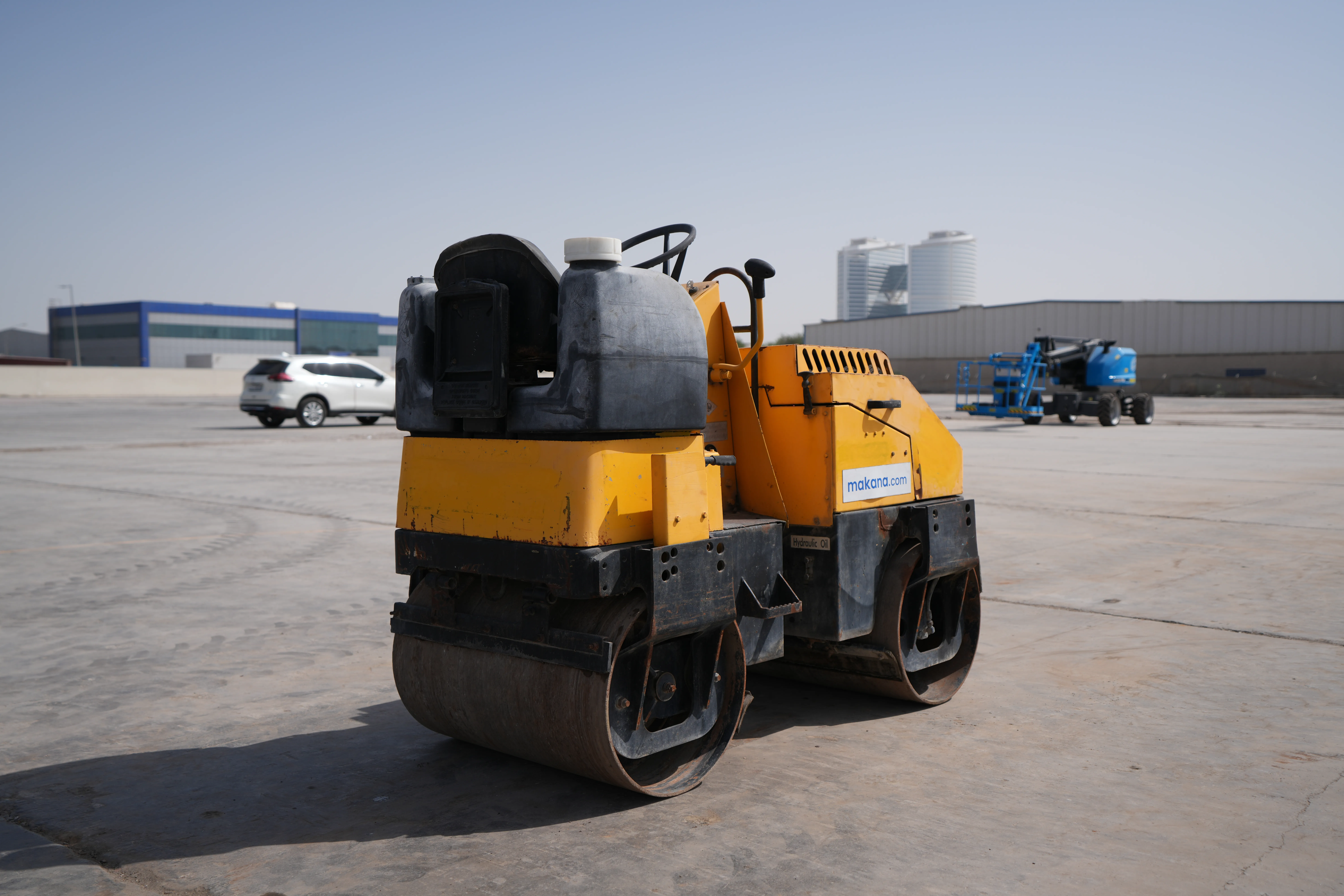 Product-Sakai CR270 tandem roller-exterior