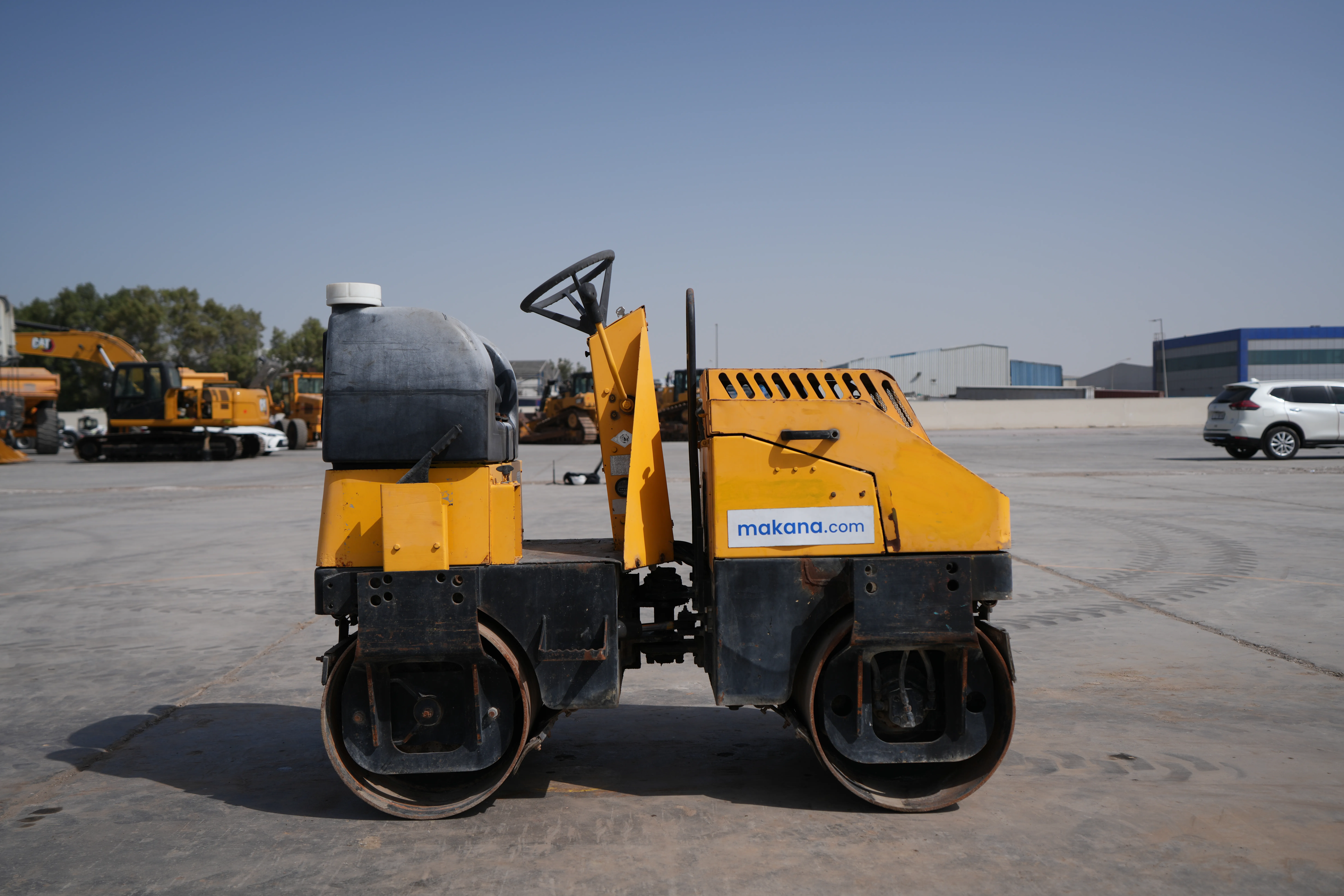 Product-Sakai CR270 tandem roller-exterior