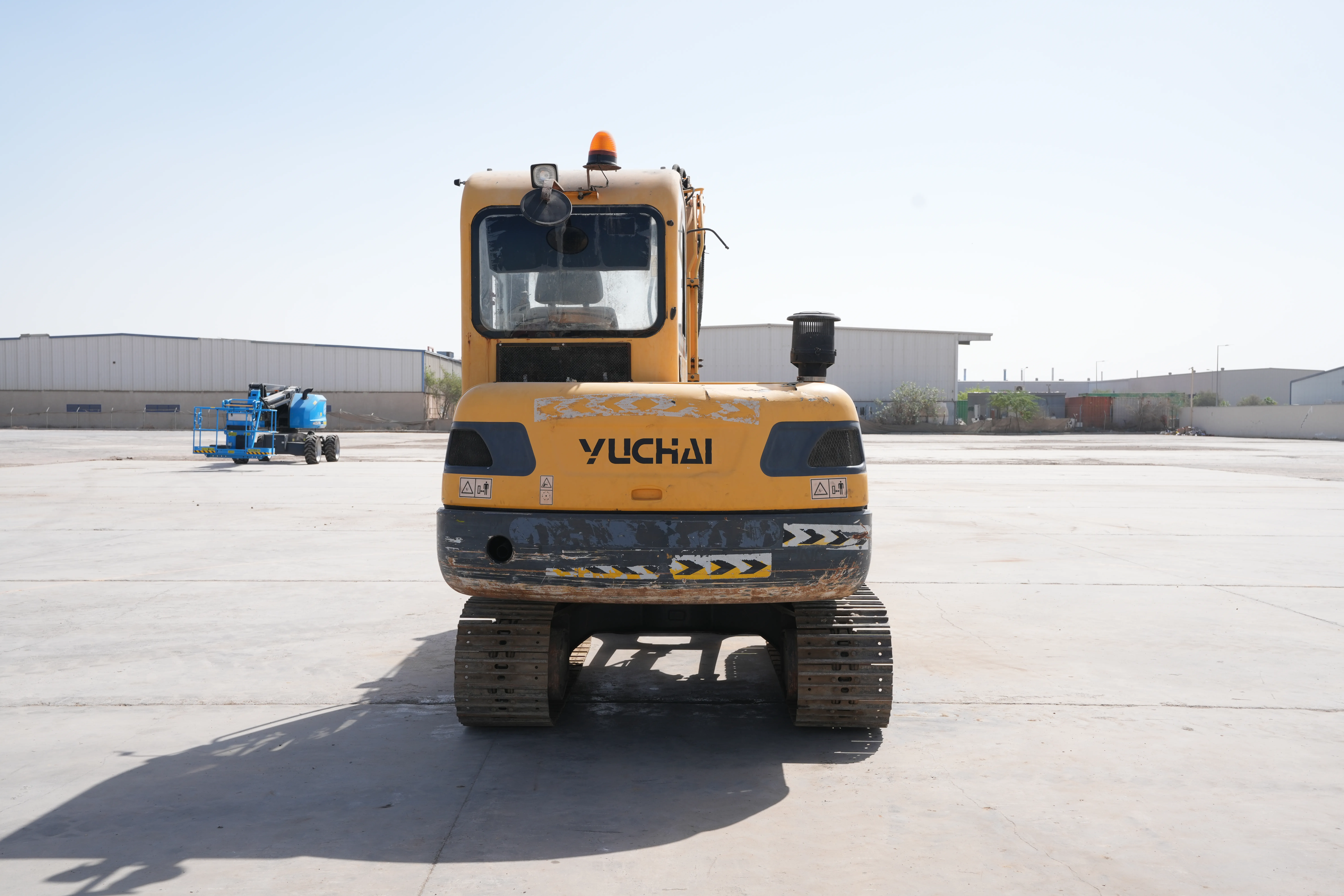 Product-Yuchai YC55-8 mini excavator-exterior