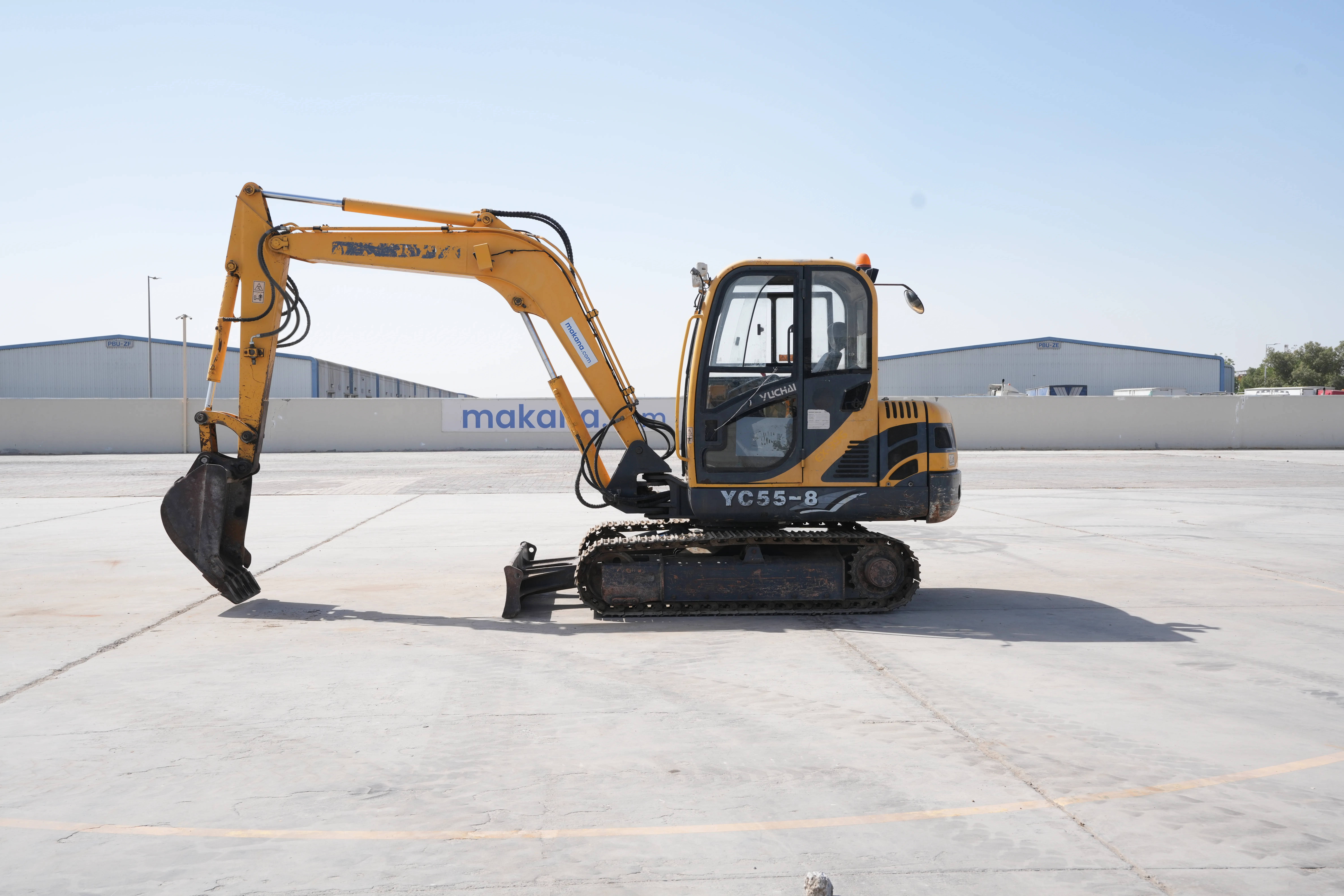 Product-Yuchai YC55-8 mini excavator-exterior