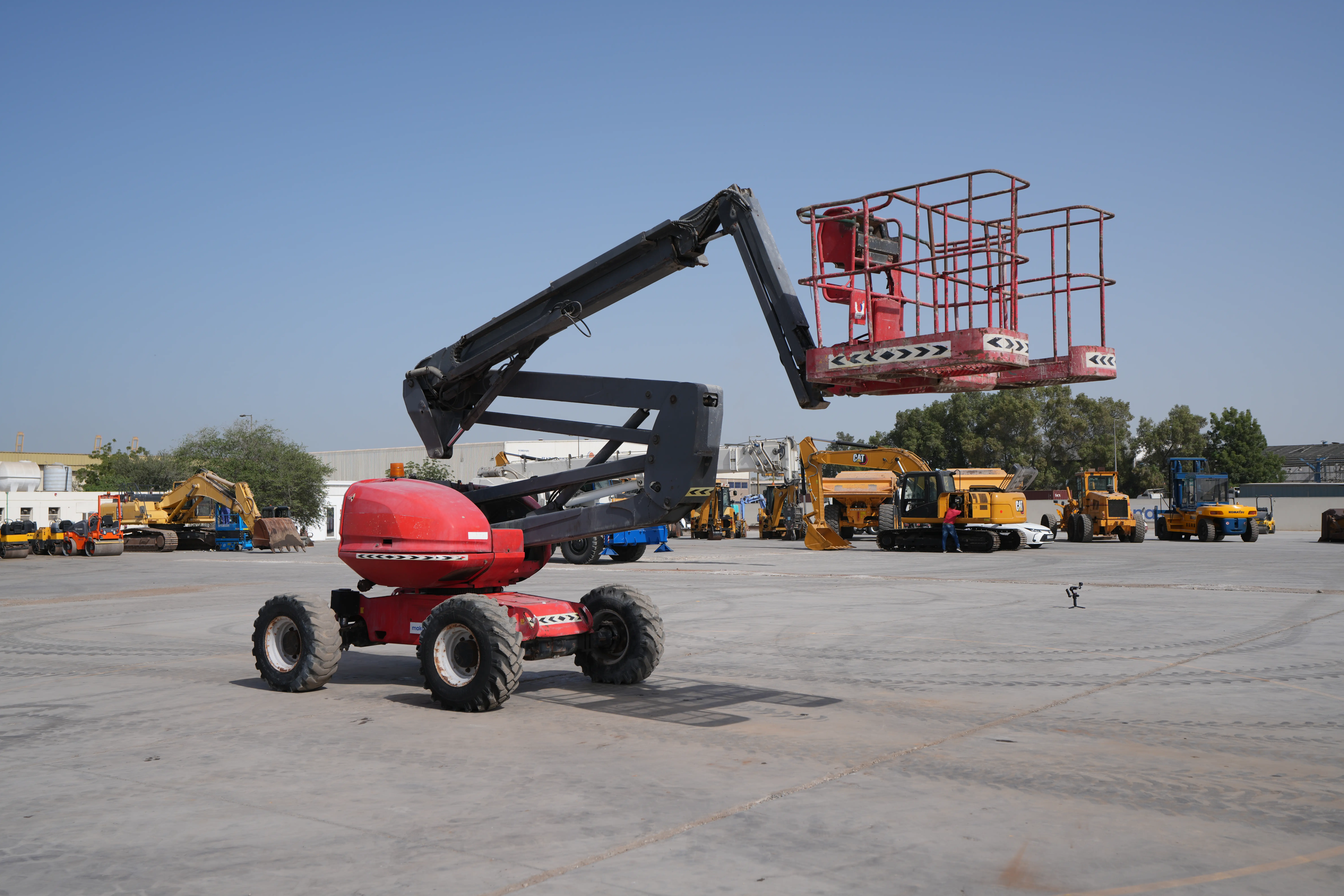 Product-Manitou 160 ATJ diesel articulated boom lift-exterior