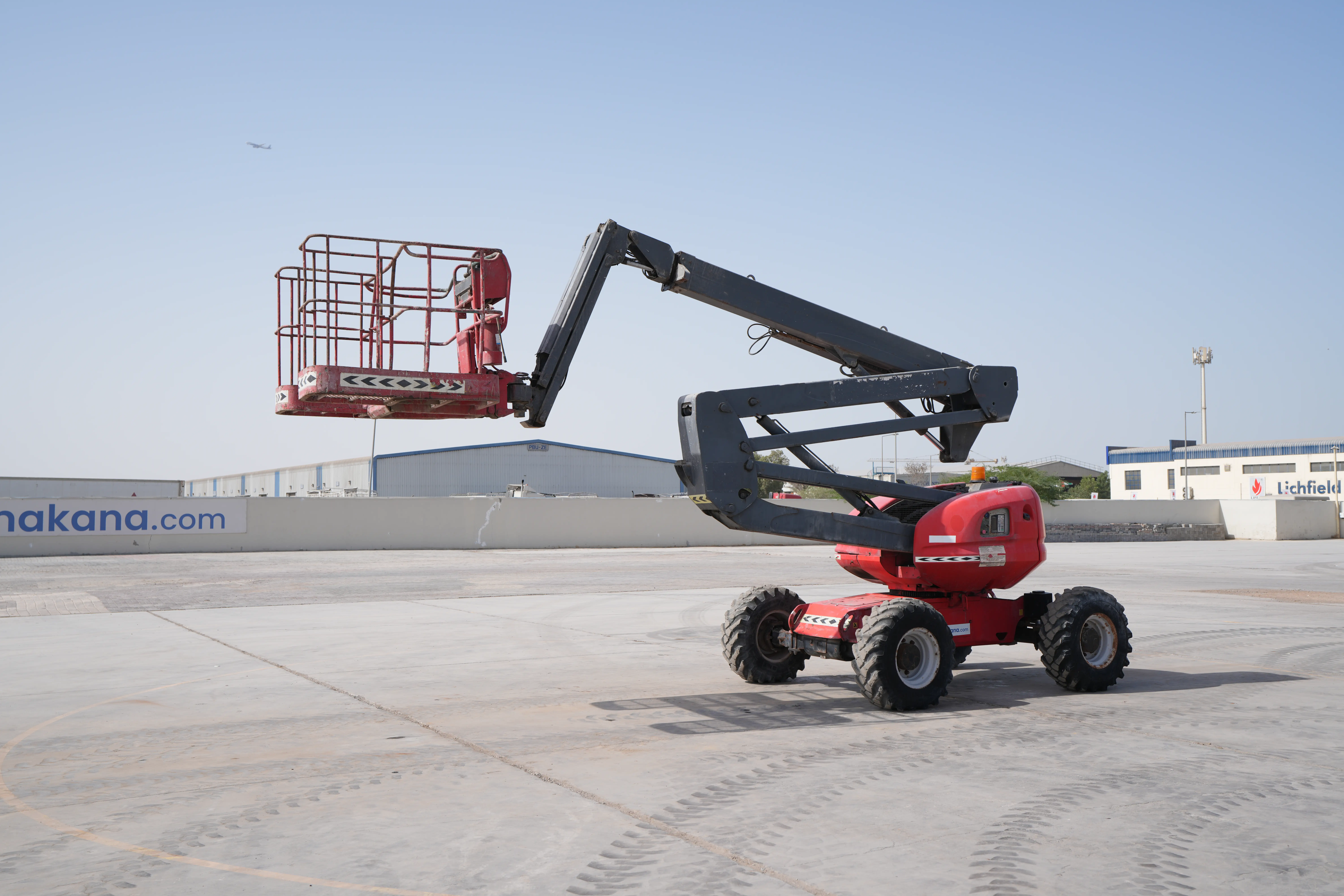 Product-Manitou 160 ATJ diesel articulated boom lift-exterior