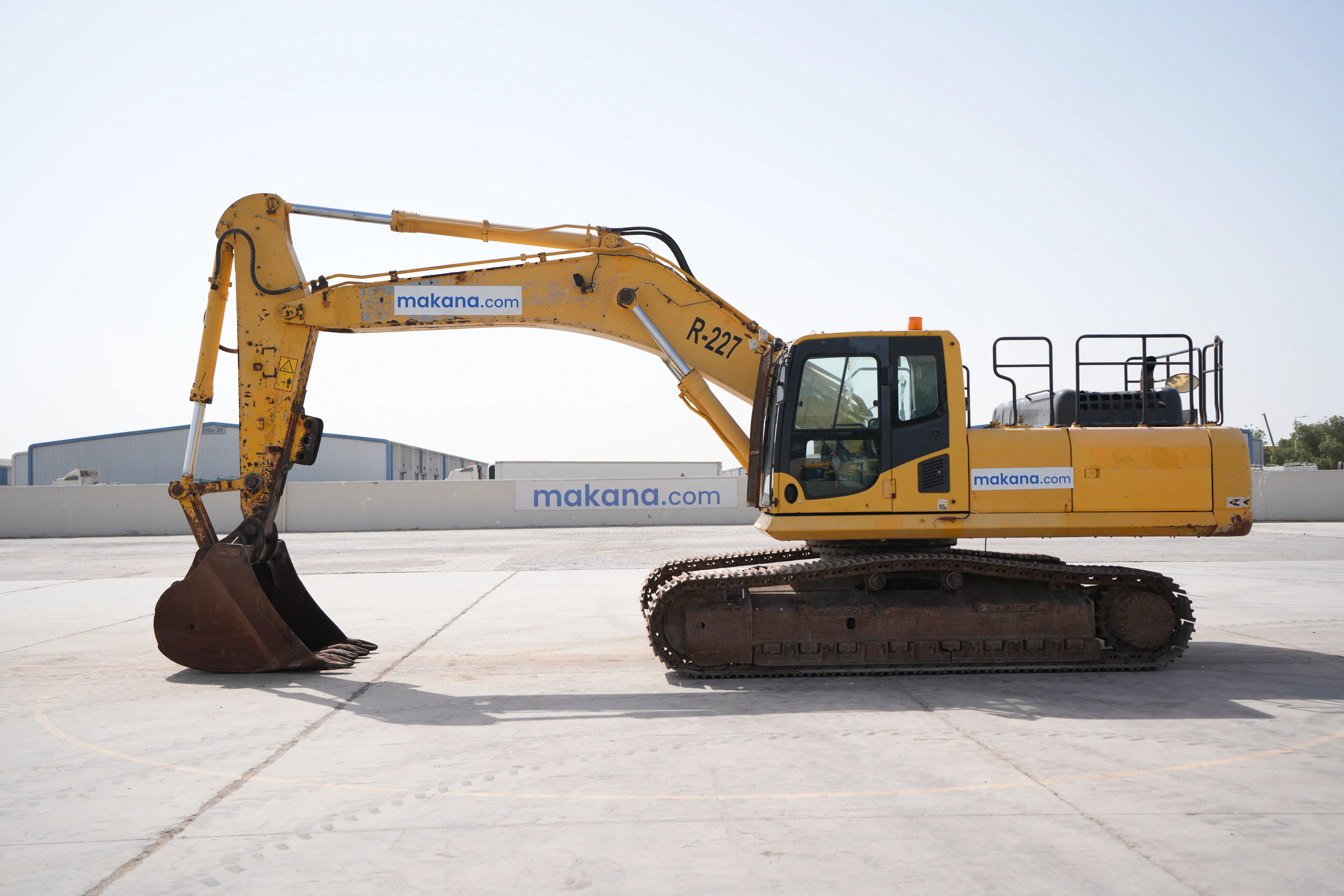 Product-Komatsu PC350LC-8 medium excavator-exterior