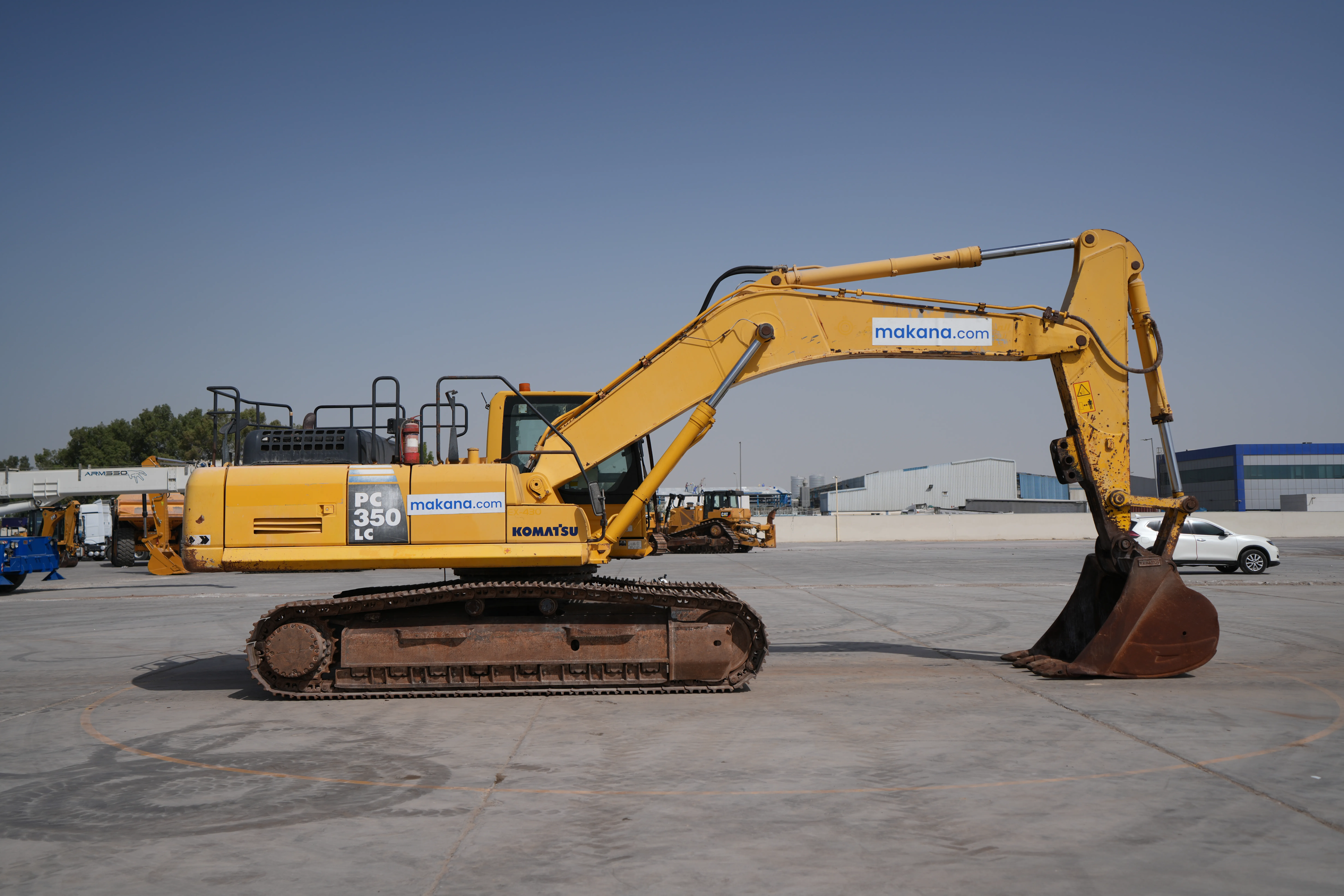 Product-Komatsu PC350LC-8 medium excavator-exterior