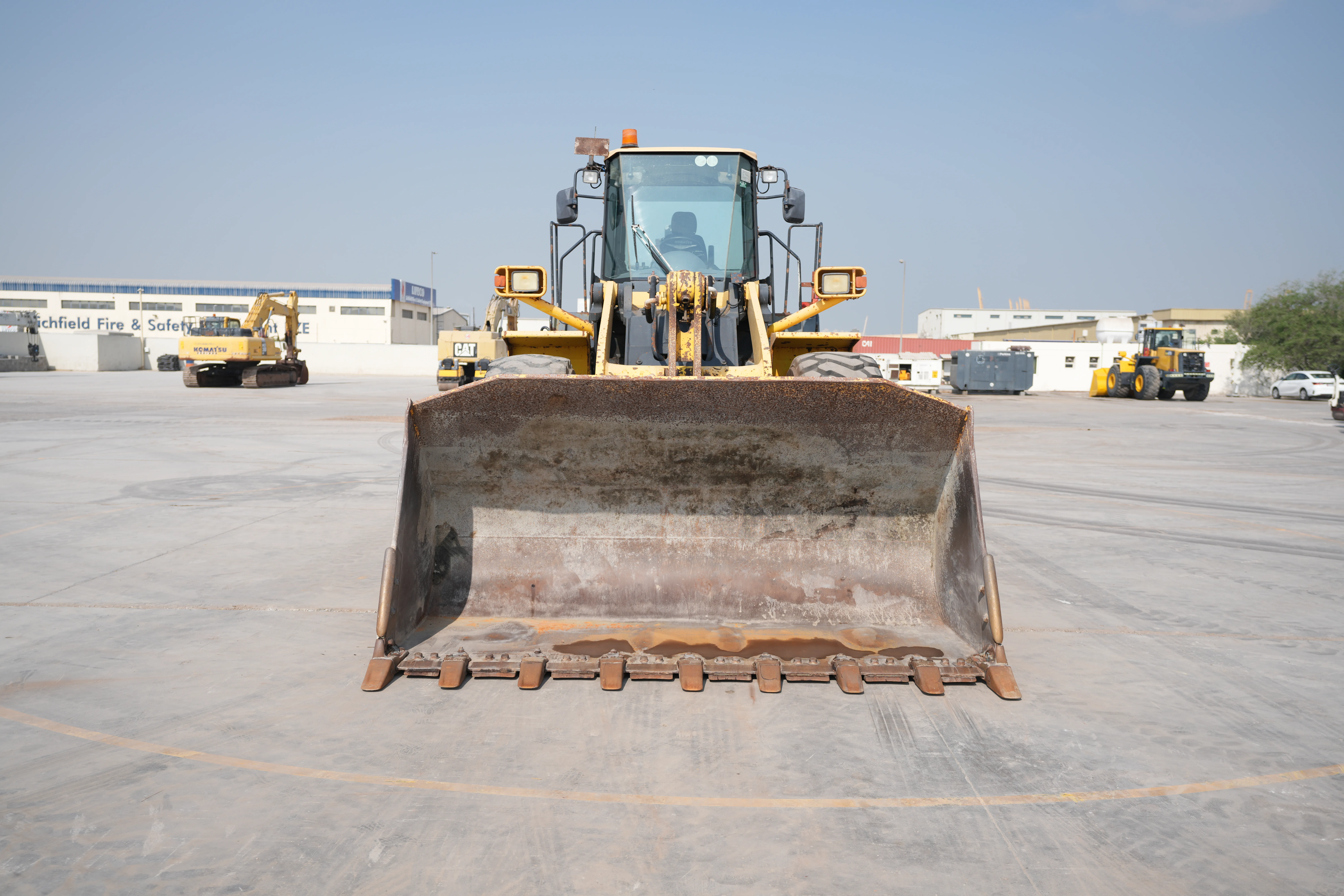 Product-Komatsu WA470-5 wheel loader-exterior