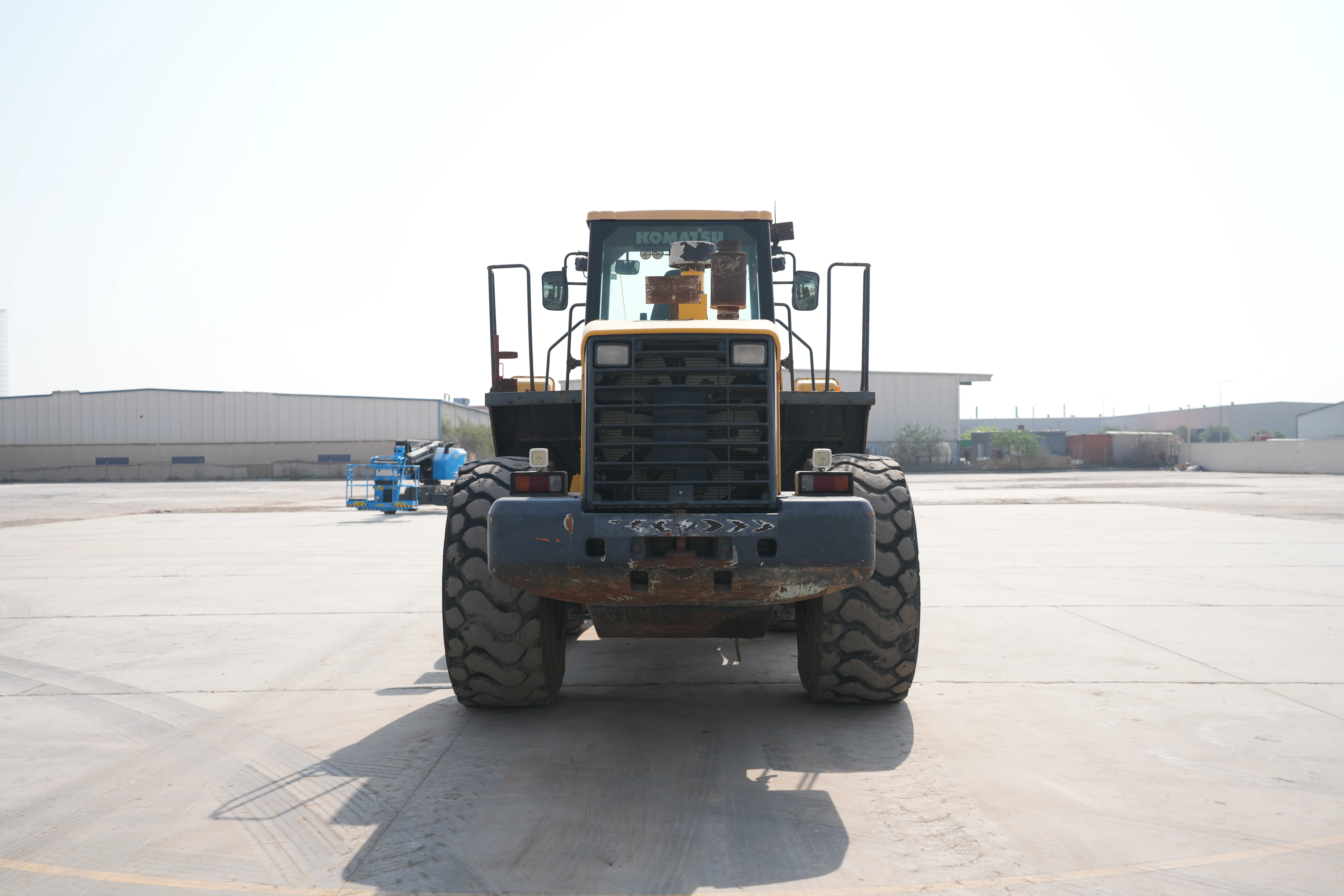Product-Komatsu WA470-5 wheel loader-exterior