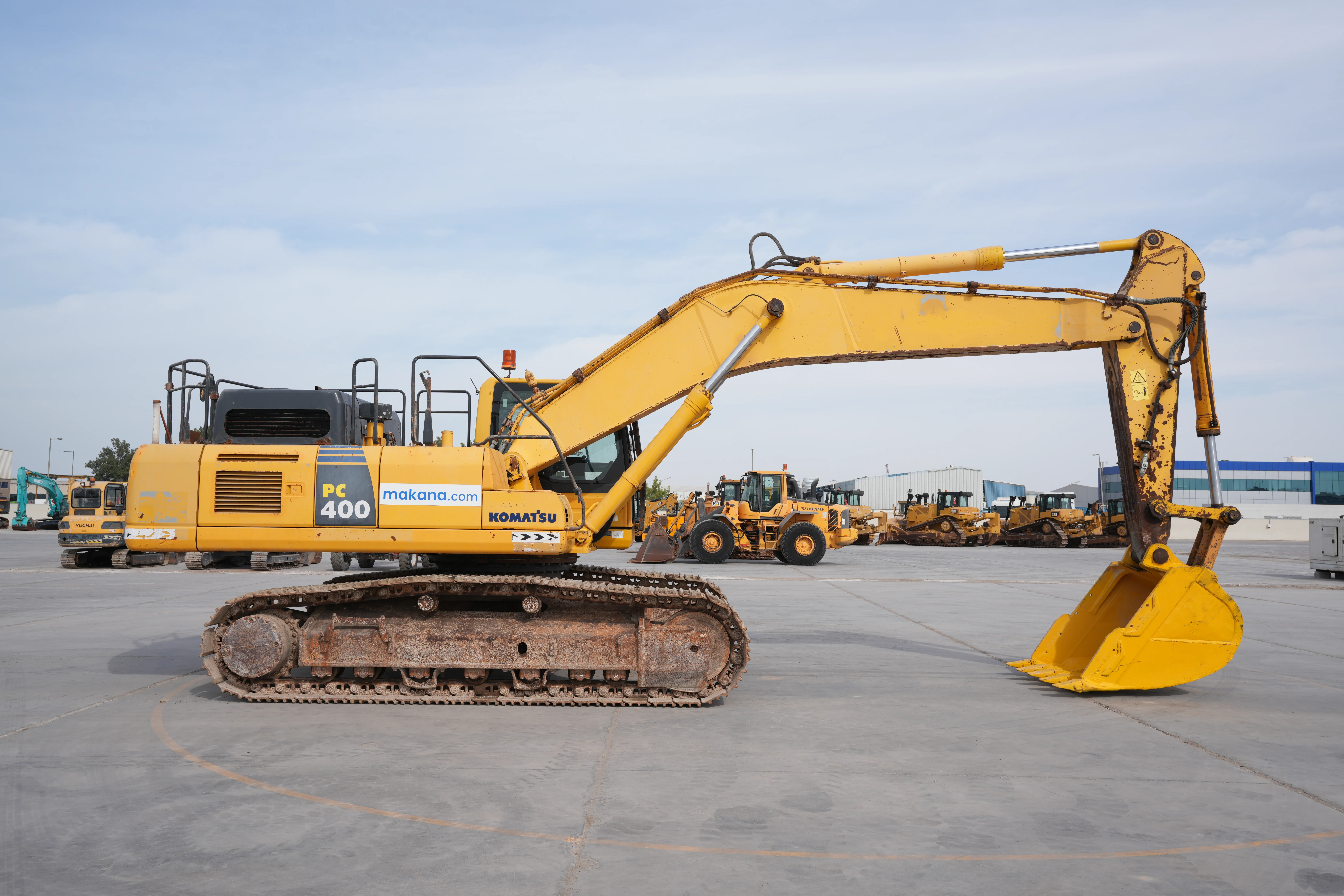 Product-Komatsu PC400-8 large excavator-exterior