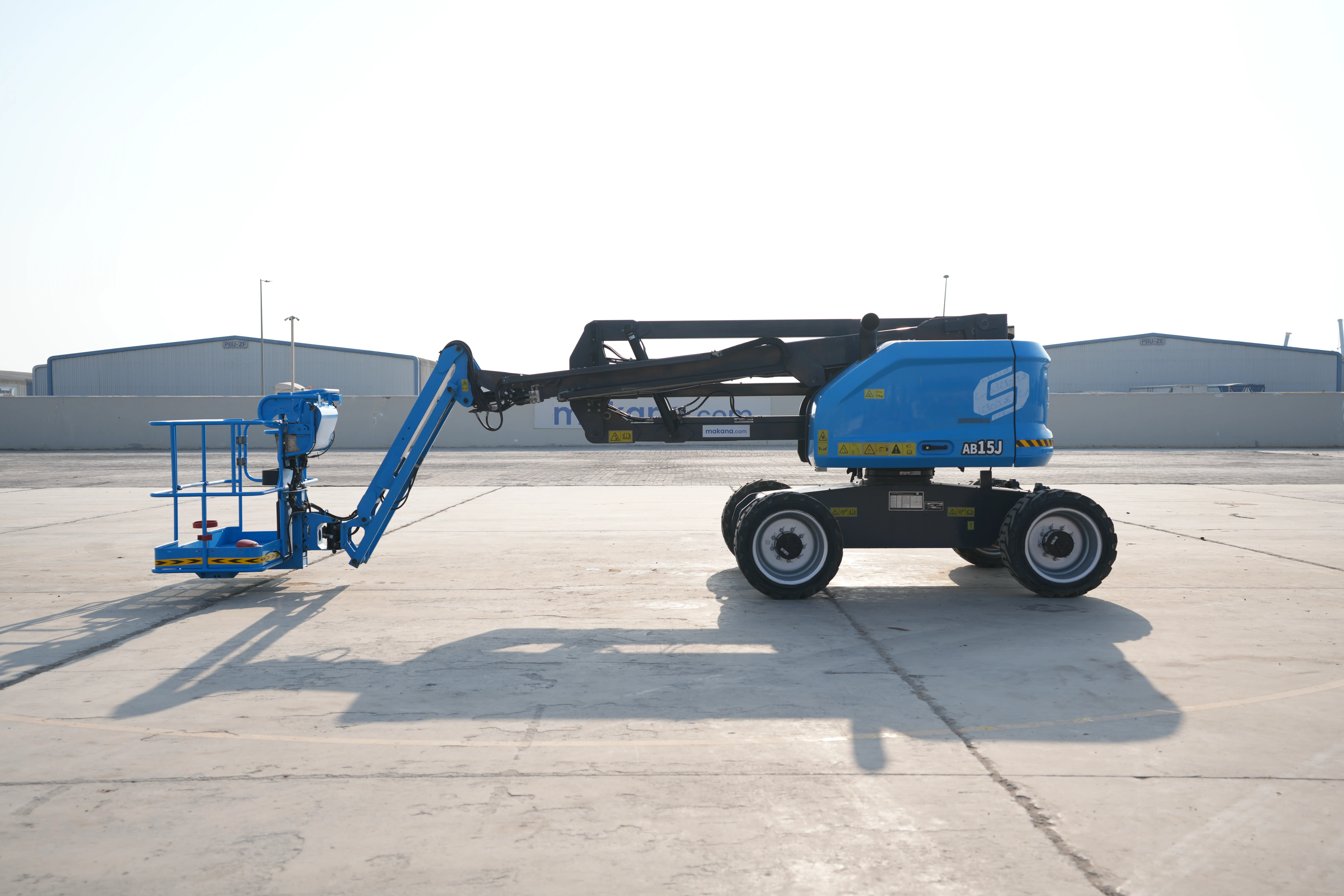 Product-Sinoboom AB15J diesel articulated boom lift-exterior