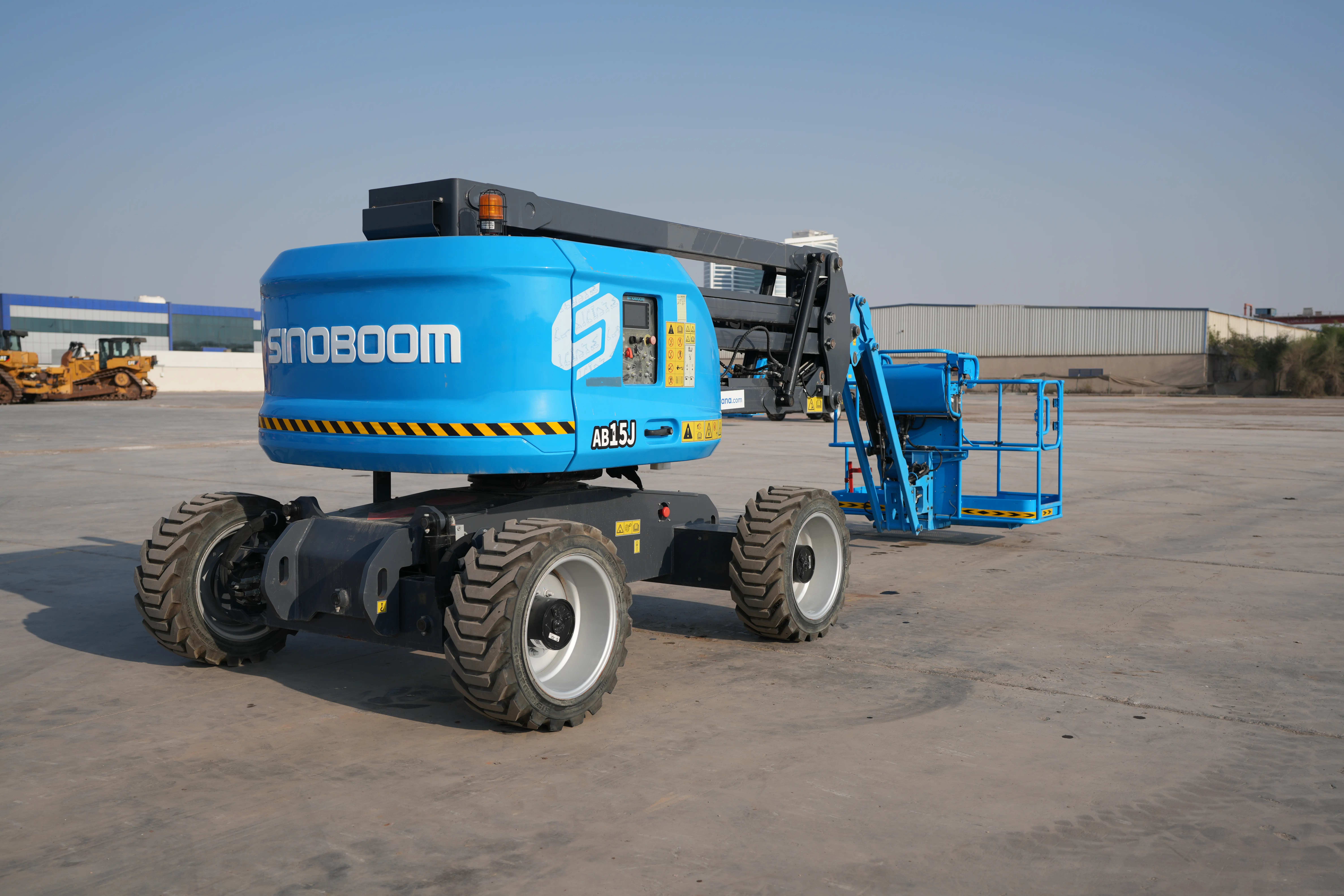 Product-Sinoboom AB15J diesel articulated boom lift-exterior