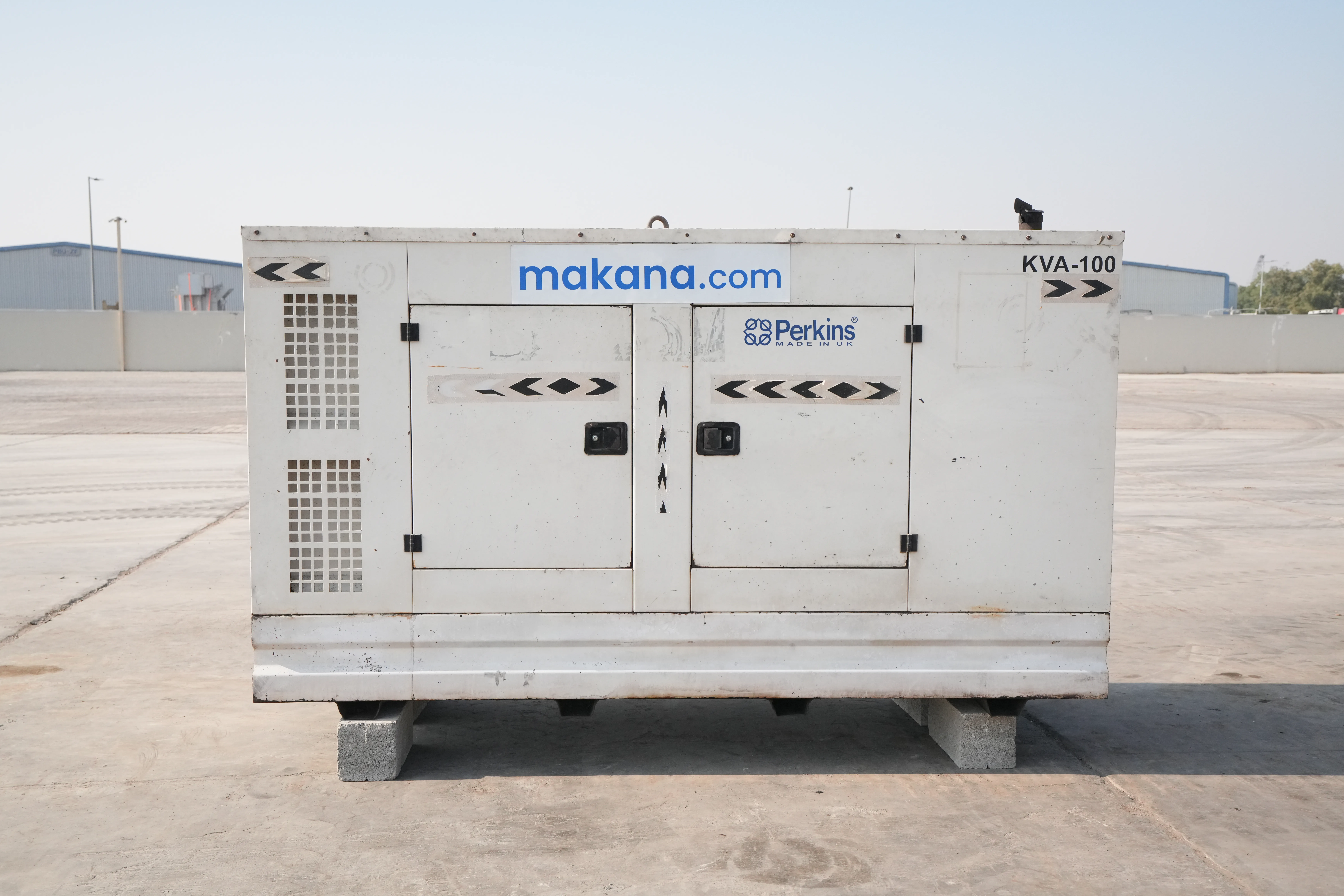 Product-Perkins 100 KVA stationary generator-exterior