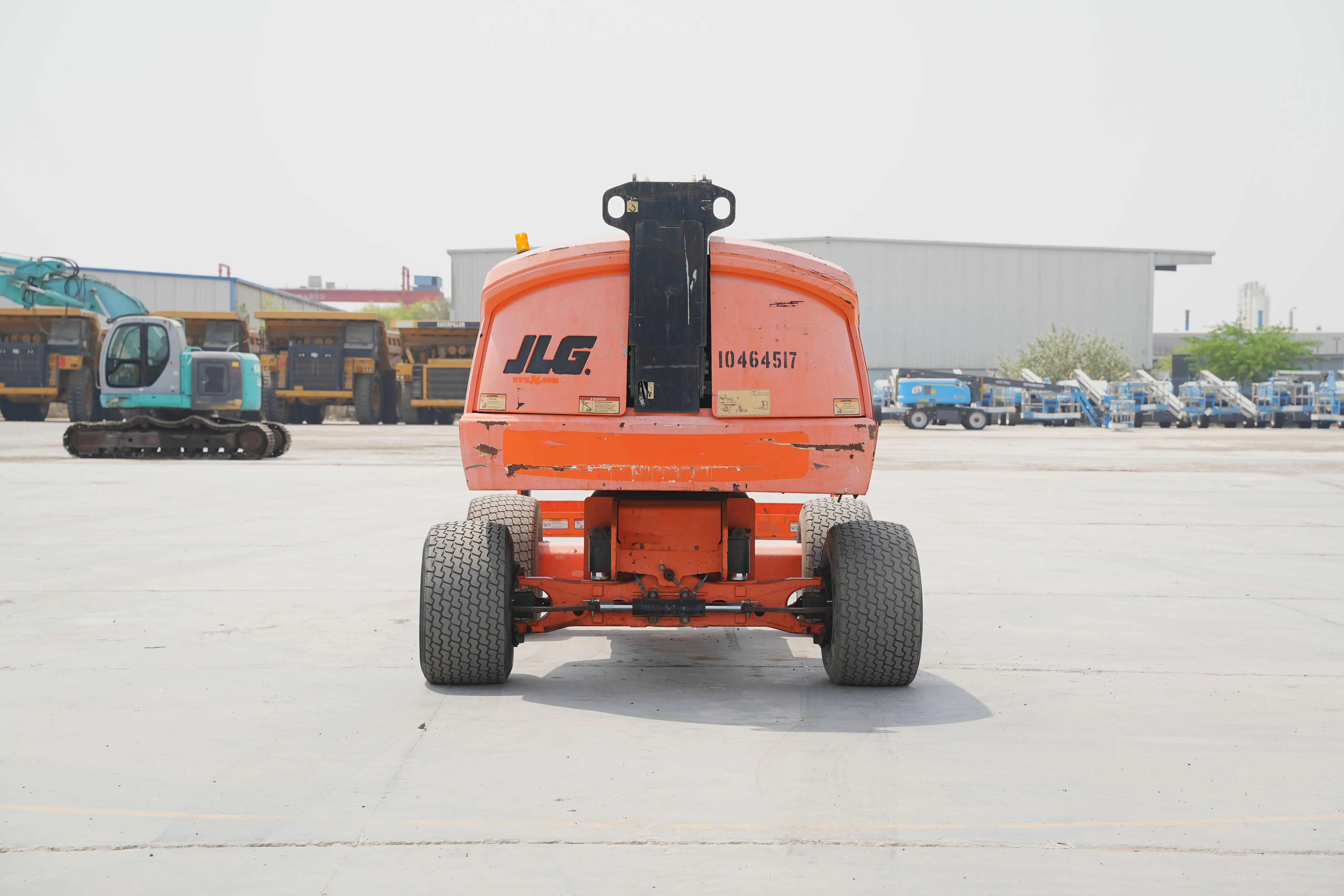 Product-JLG-400S-diesel-telescopic-boom-lift-exterior