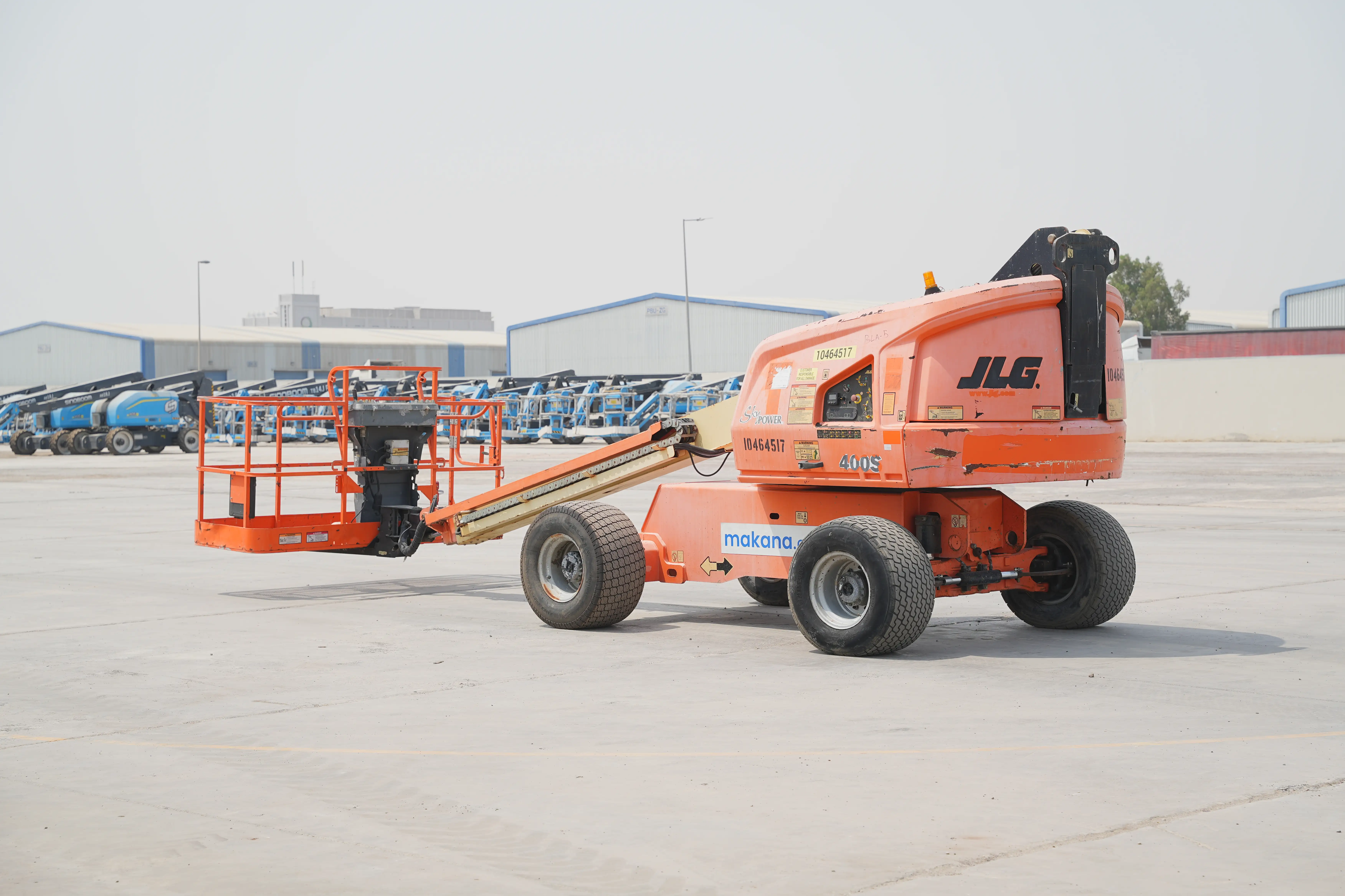 Product-JLG-400S-diesel-telescopic-boom-lift-exterior