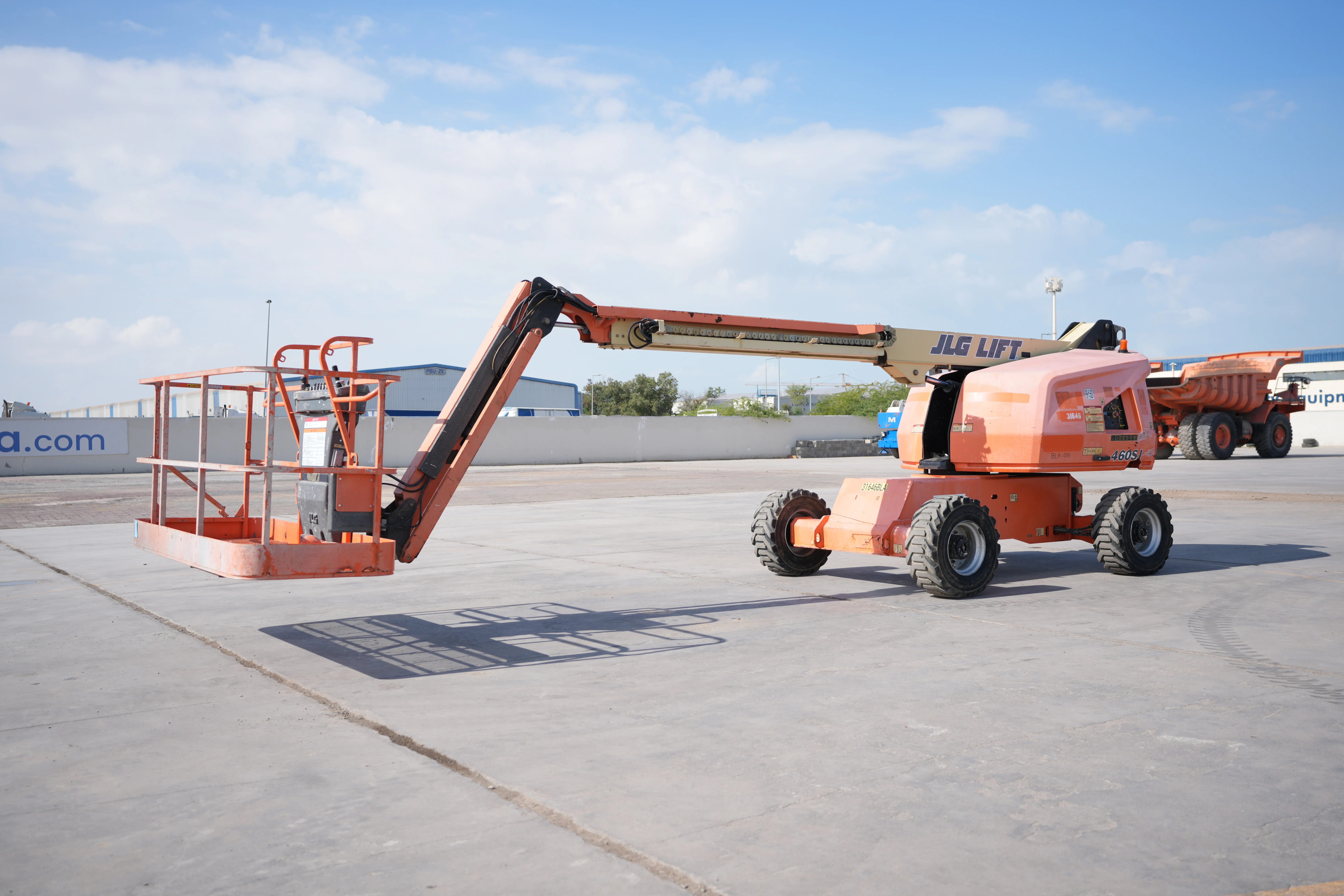 Product-JLG 460SJ 4WD diesel telescopic boom lift-exterior