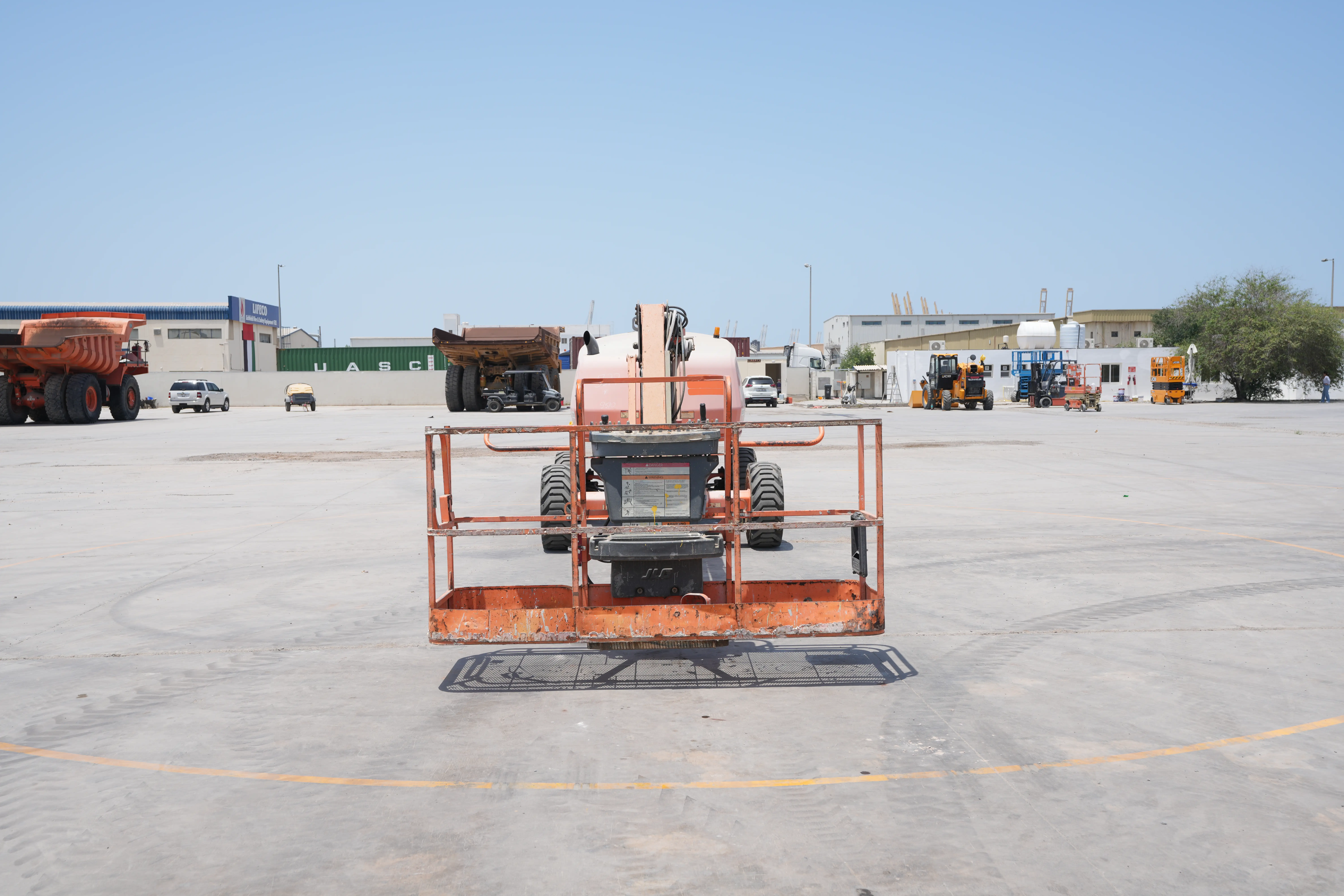 Product-JLG 460SJ 4WD diesel telescopic boom lift-exterior
