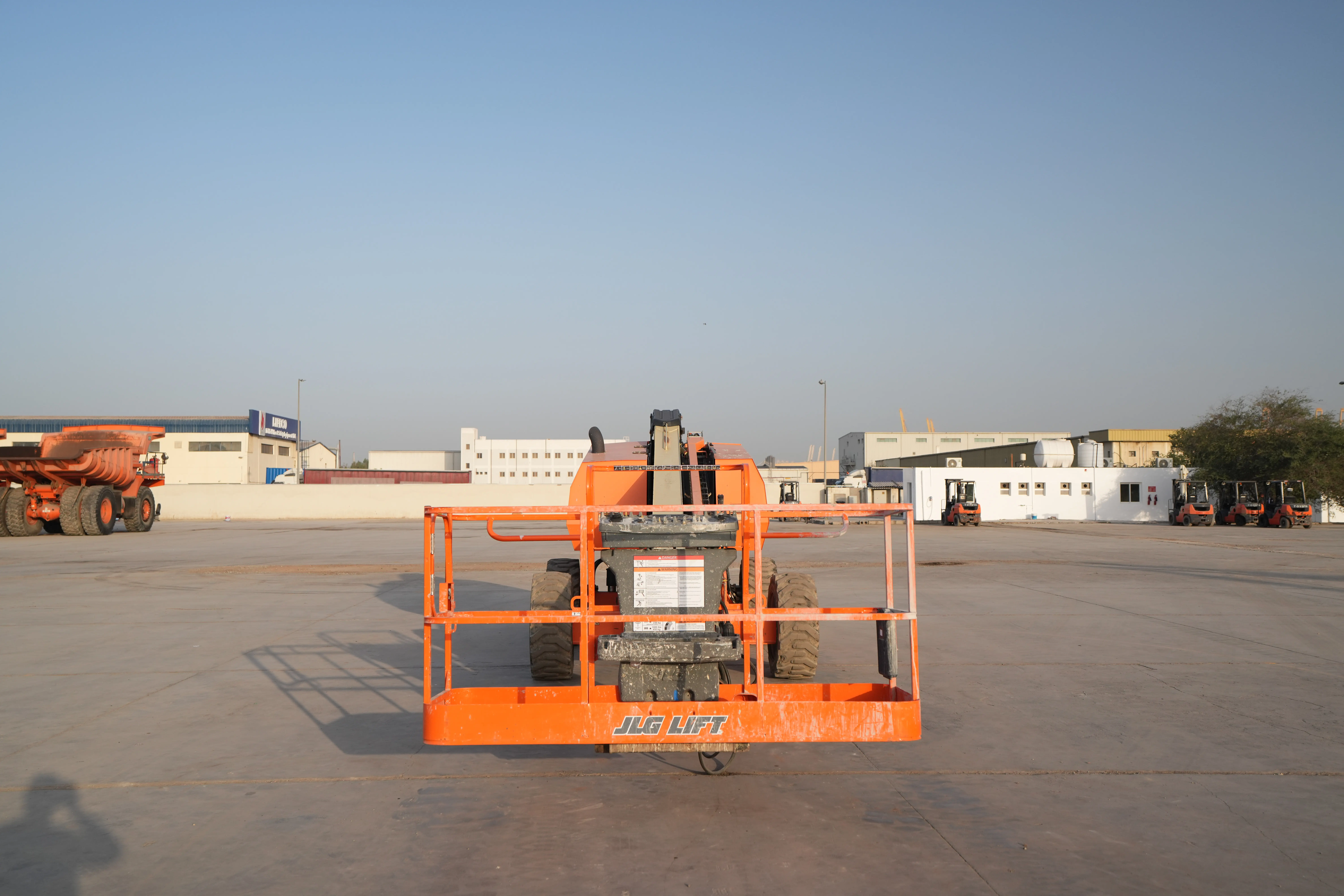 Product-JLG 600S diesel telescopic boom lift-exterior