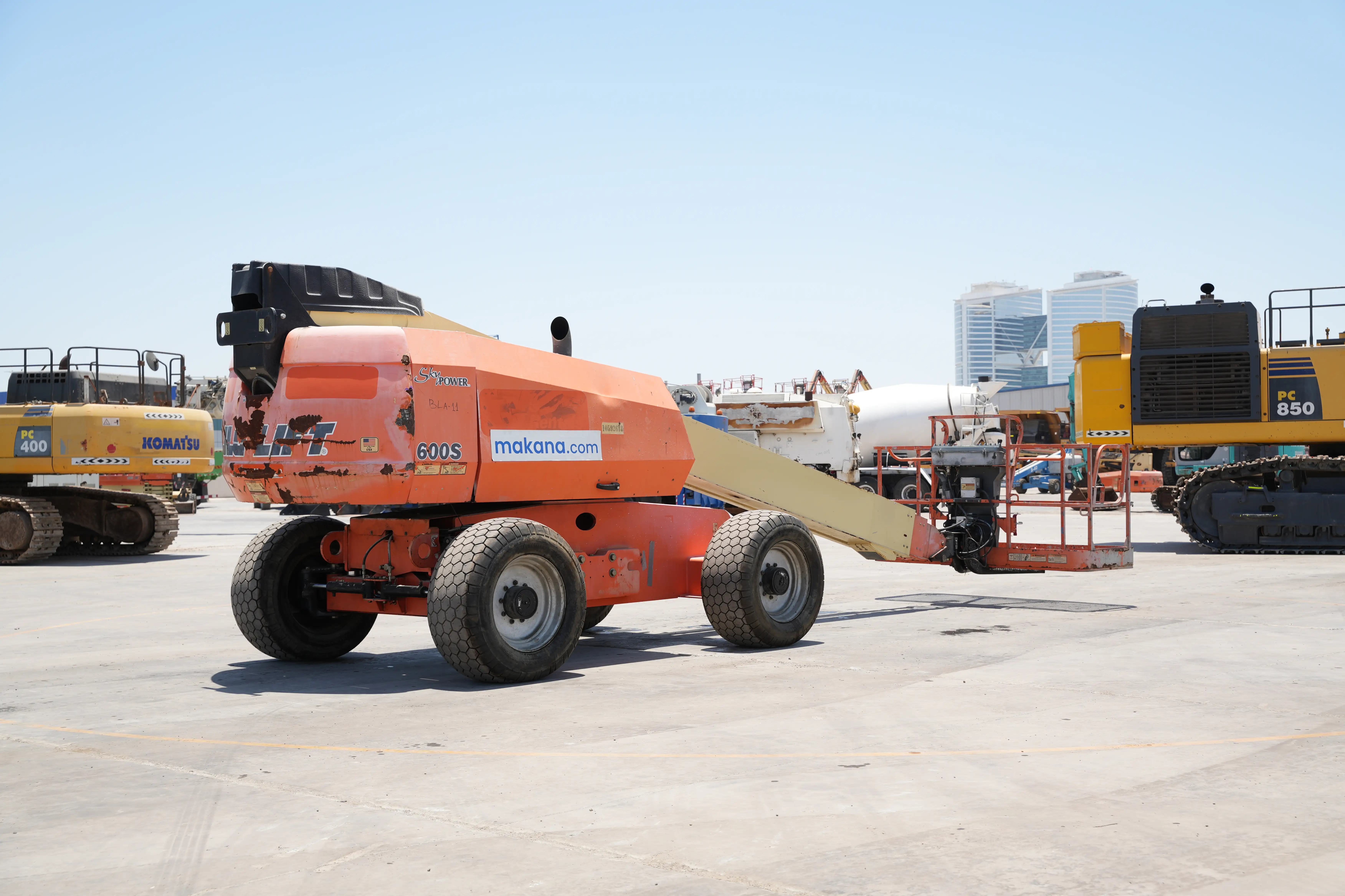 Product-JLG 600S diesel telescopic boom lift-exterior