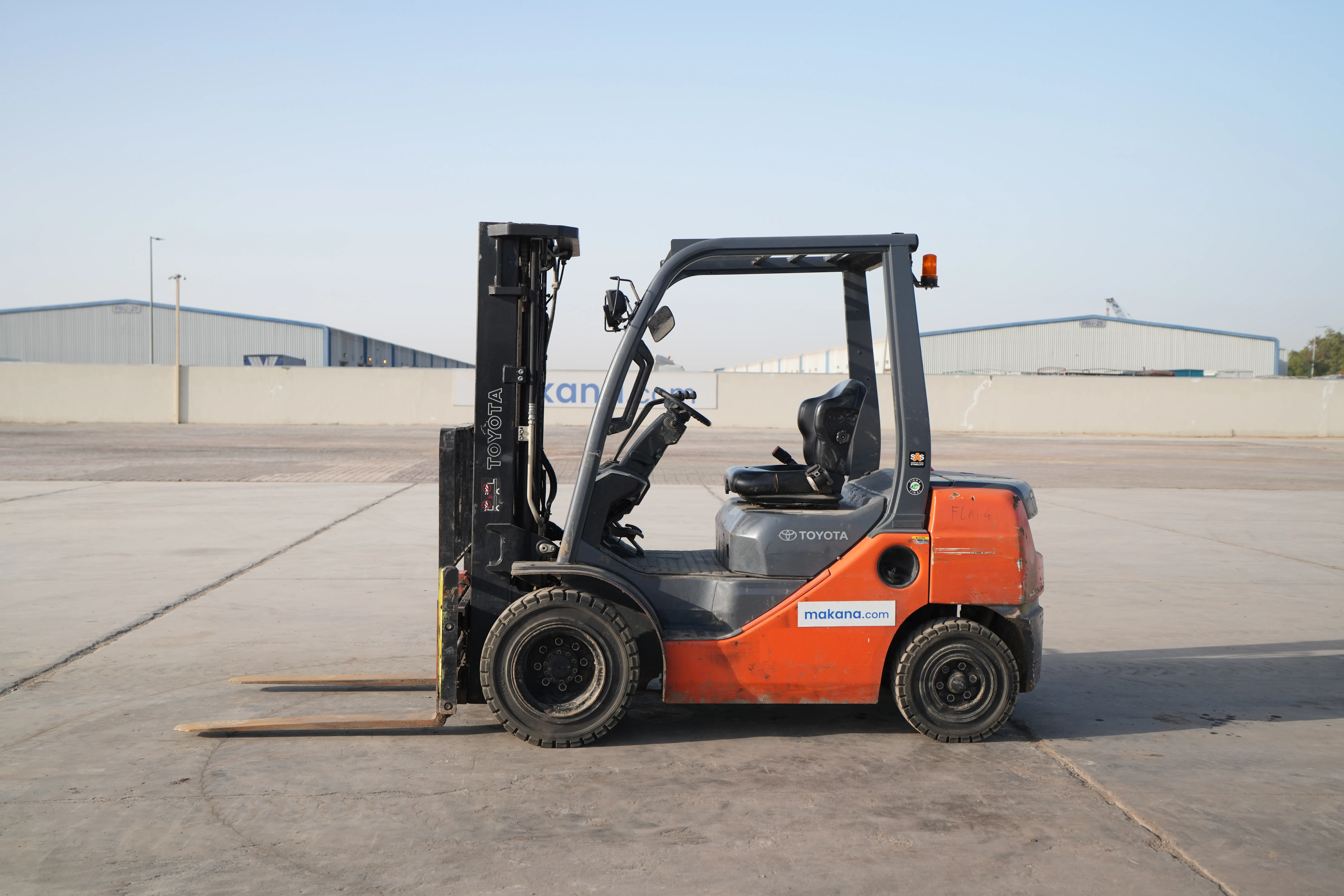 Product-Toyota 8FDU25 diesel forklift-exterior
