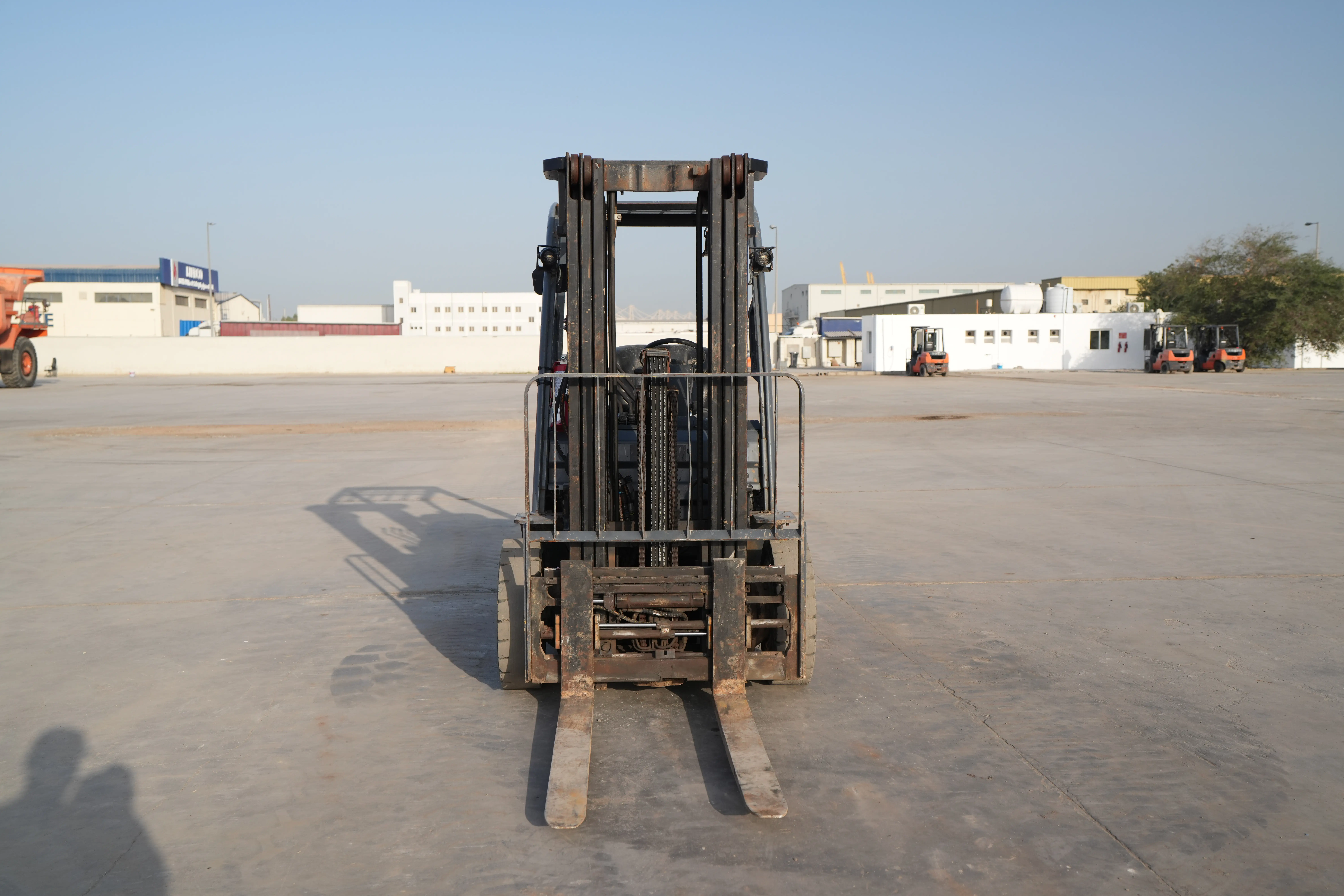Product-Toyota 8FDU25 diesel forklift-exterior