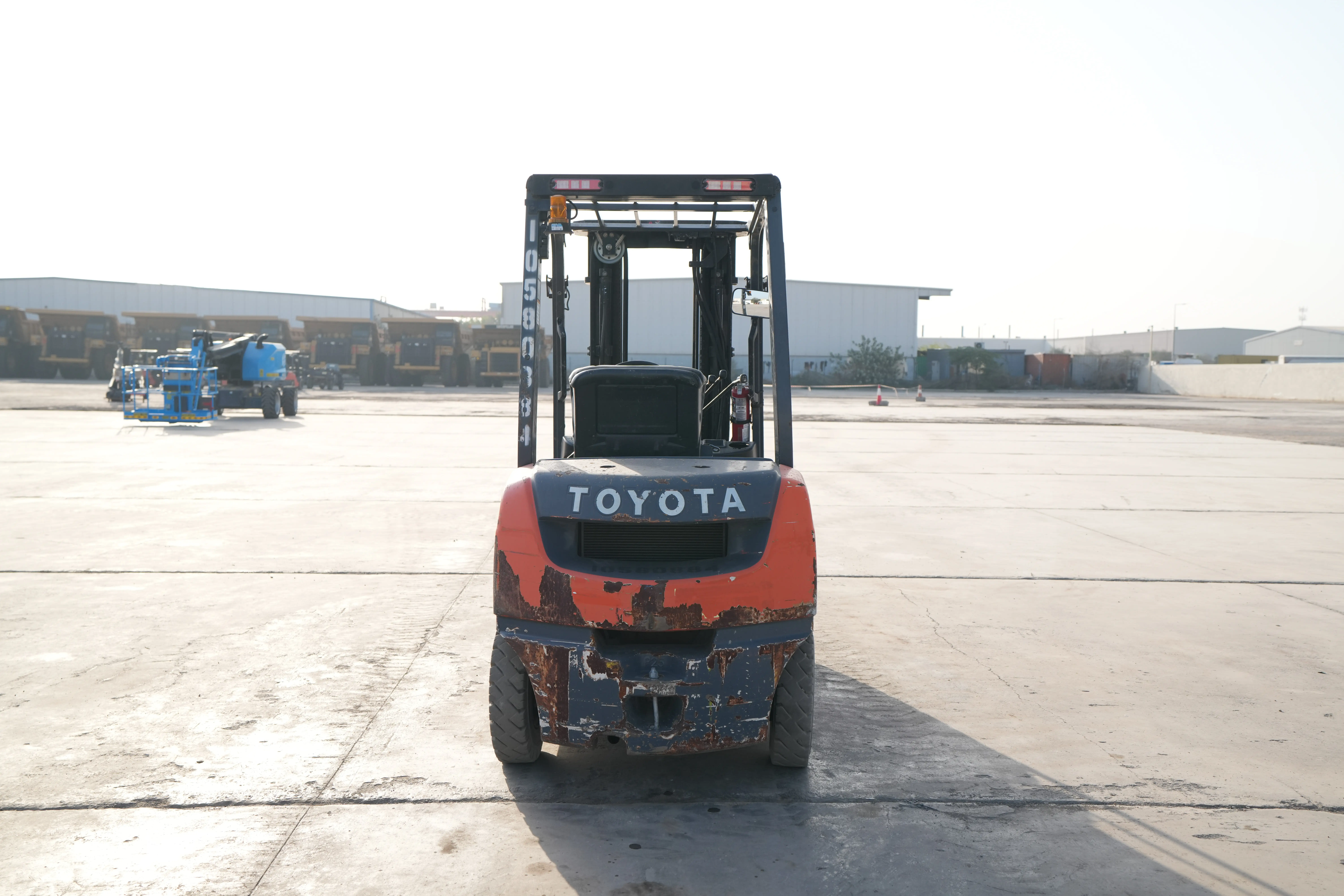 Product-Toyota 8FDU25 diesel forklift-exterior
