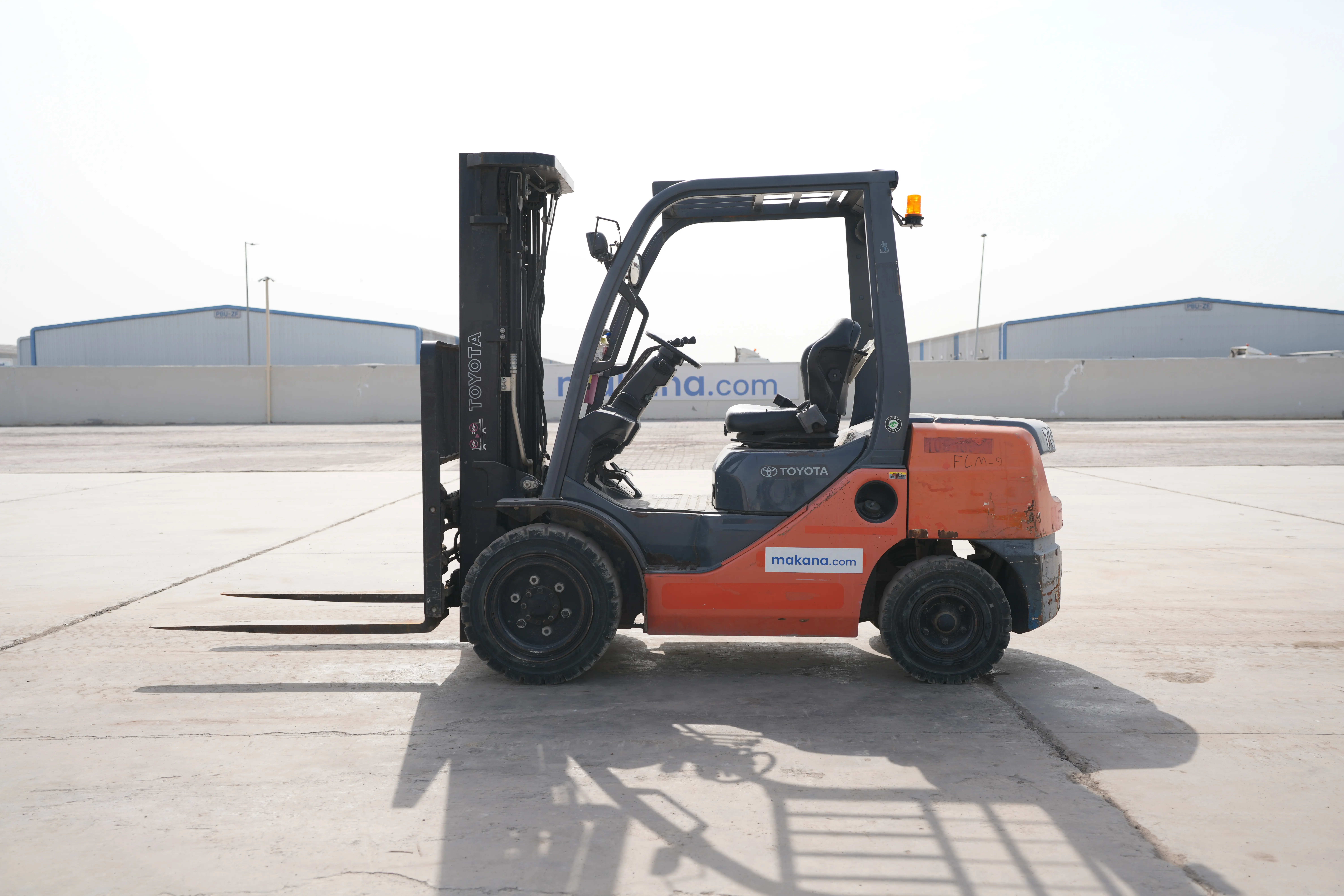 Product-Toyota 8FDU30 diesel forklift-exterior