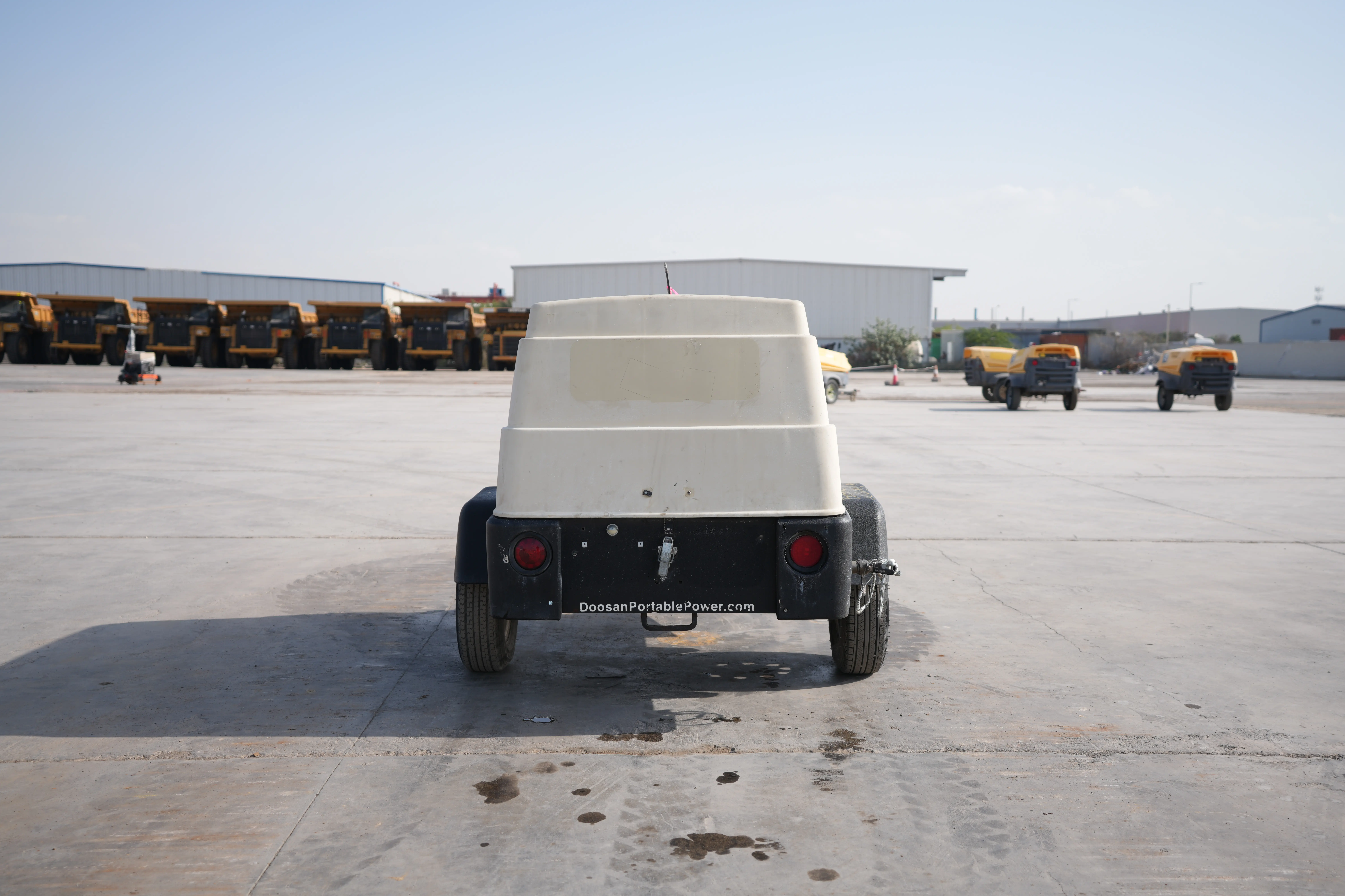 Product-IR Doosan C185 air compressor-exterior