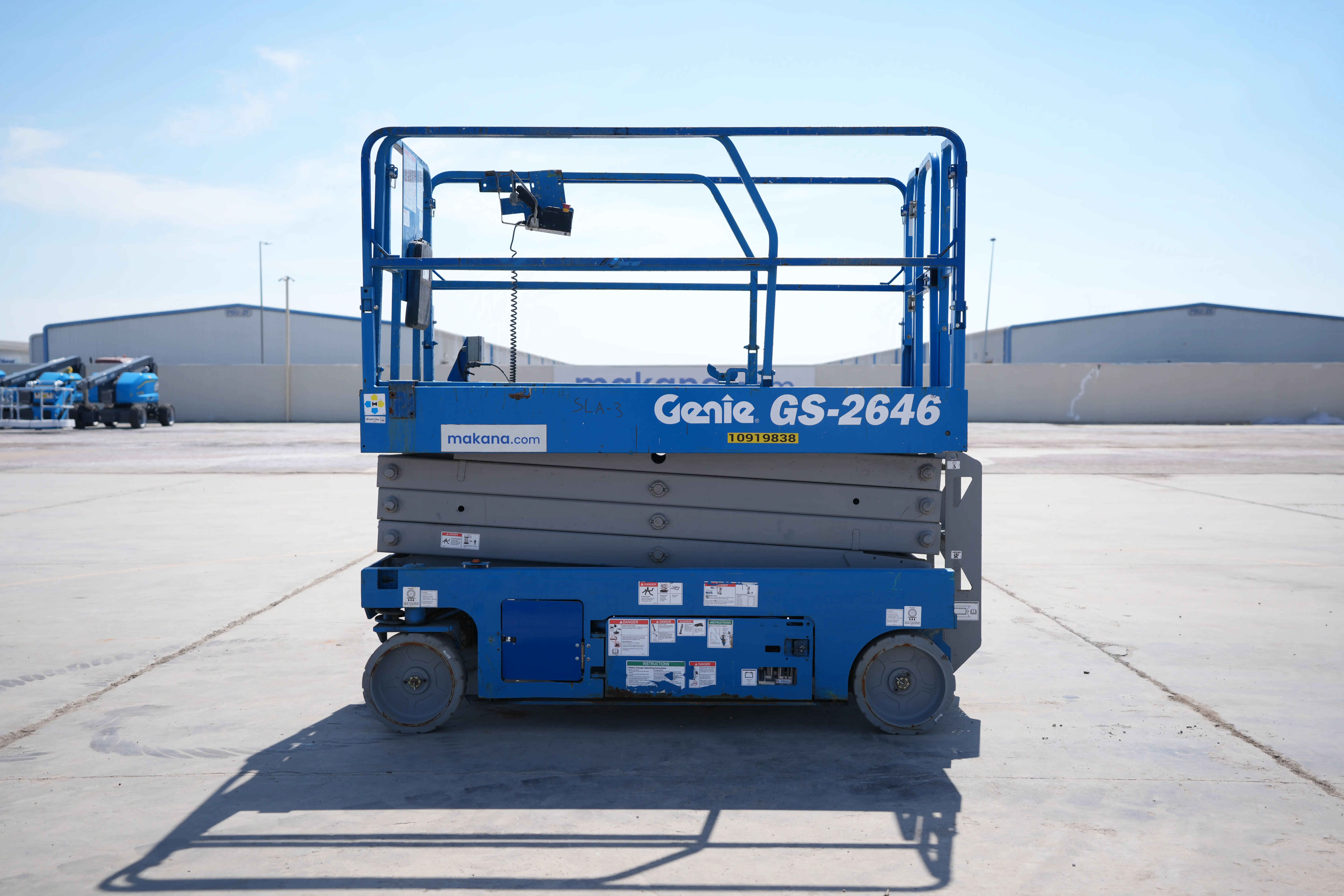 Product-Genie GS-2646 electric scissor lift-exterior