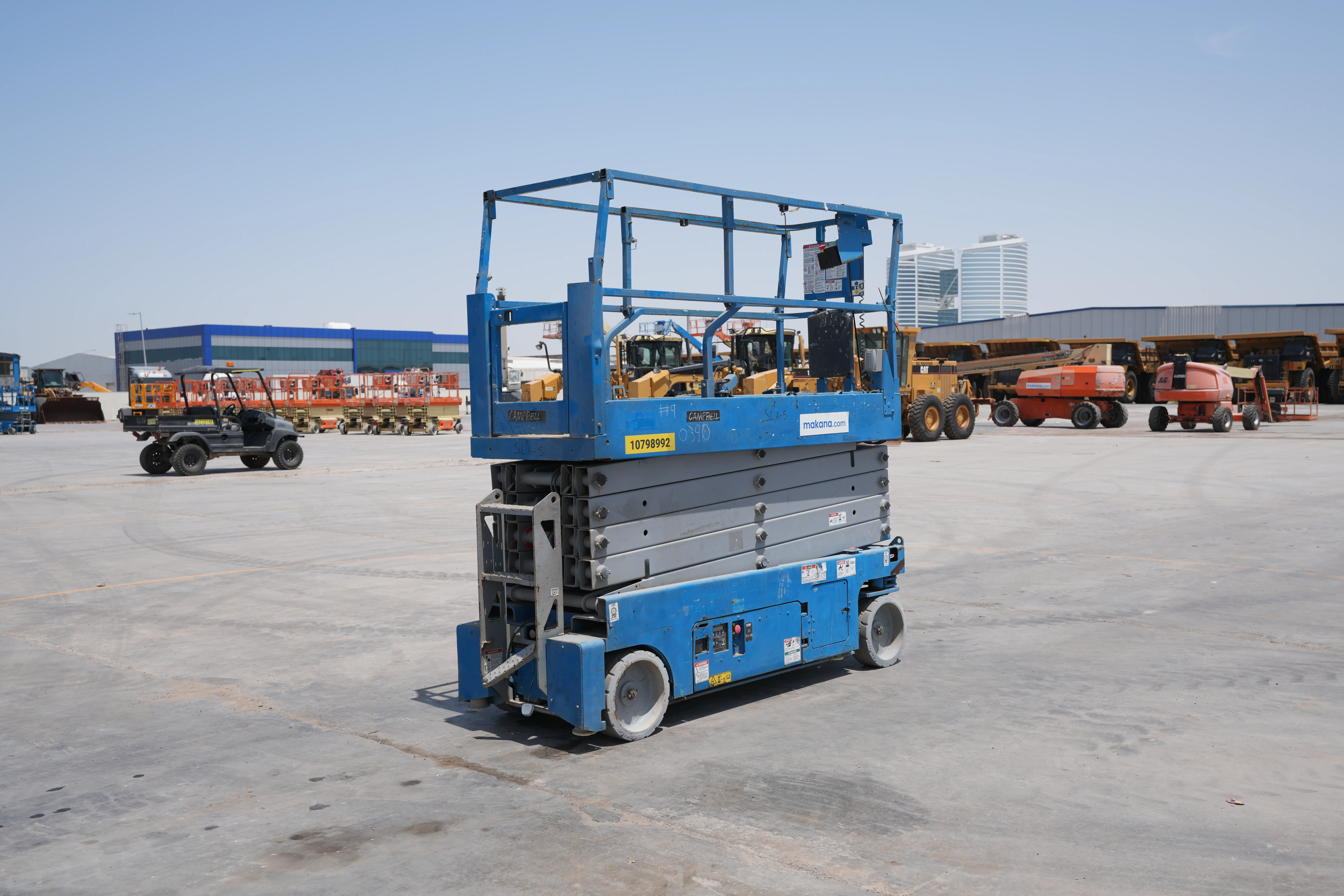 Product-Genie GS-3232 electric scissor lift-exterior