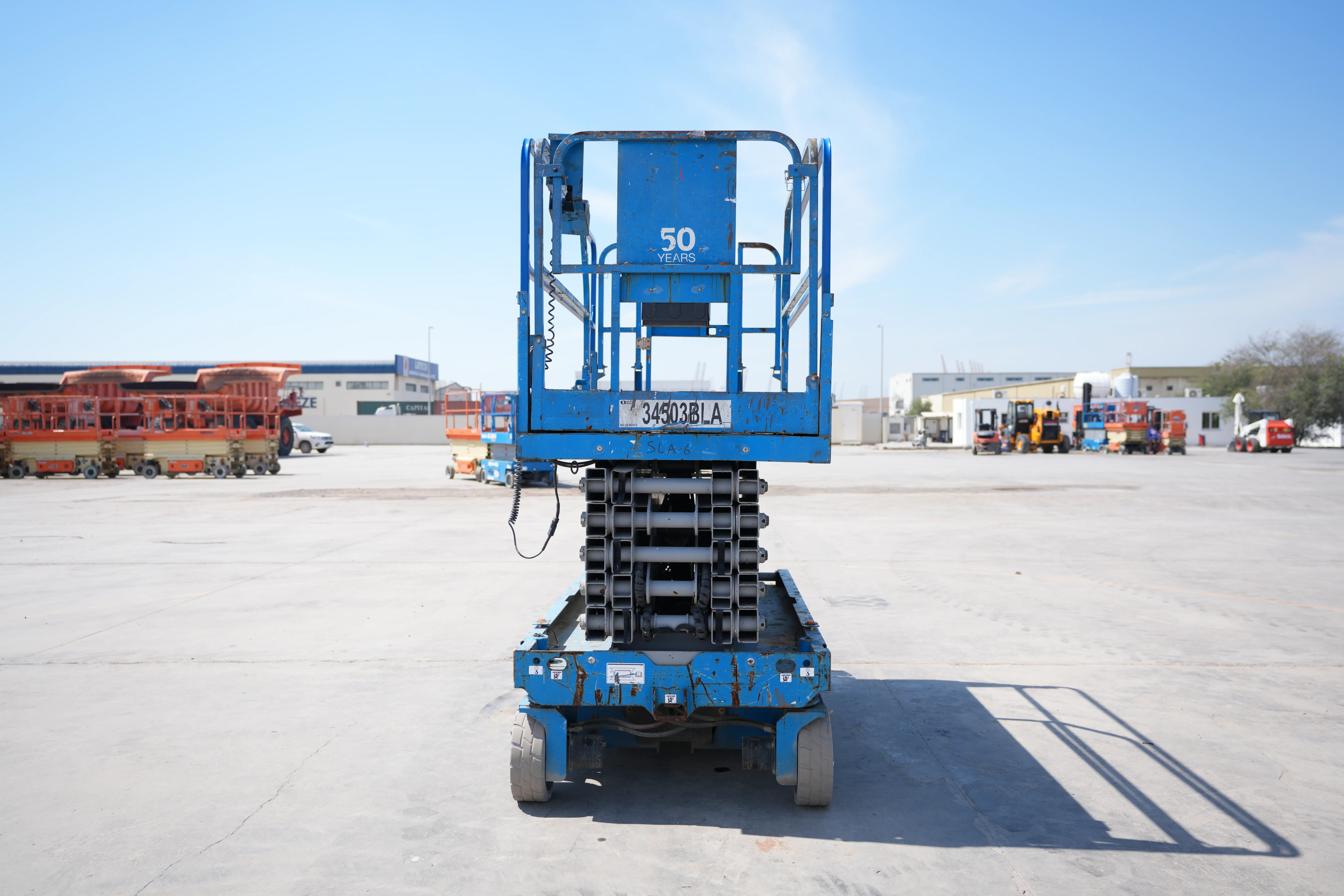 Product-Genie GS-4047 electric scissor lift-exterior