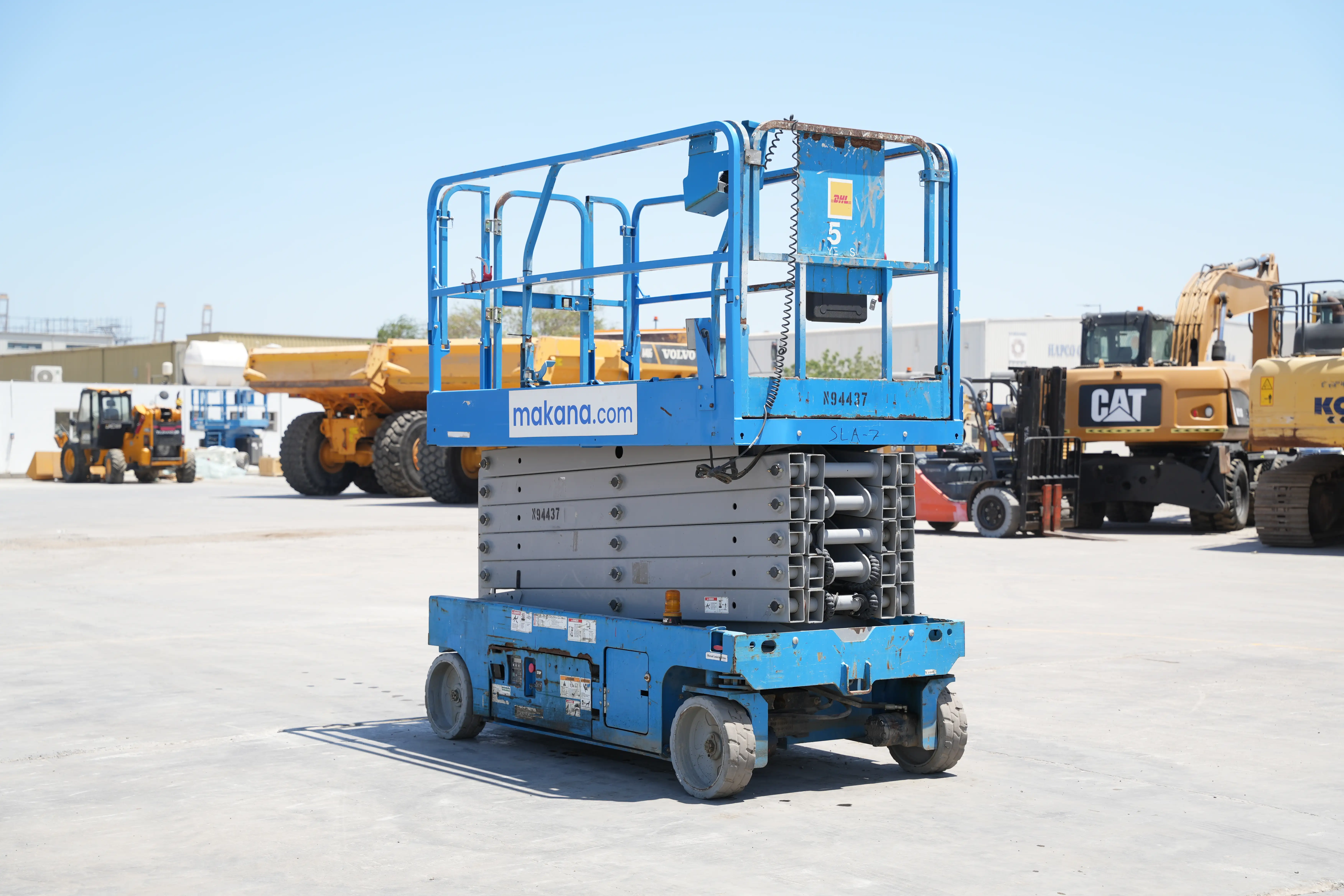 Product-Genie GS-4047 electric scissor lift-exterior