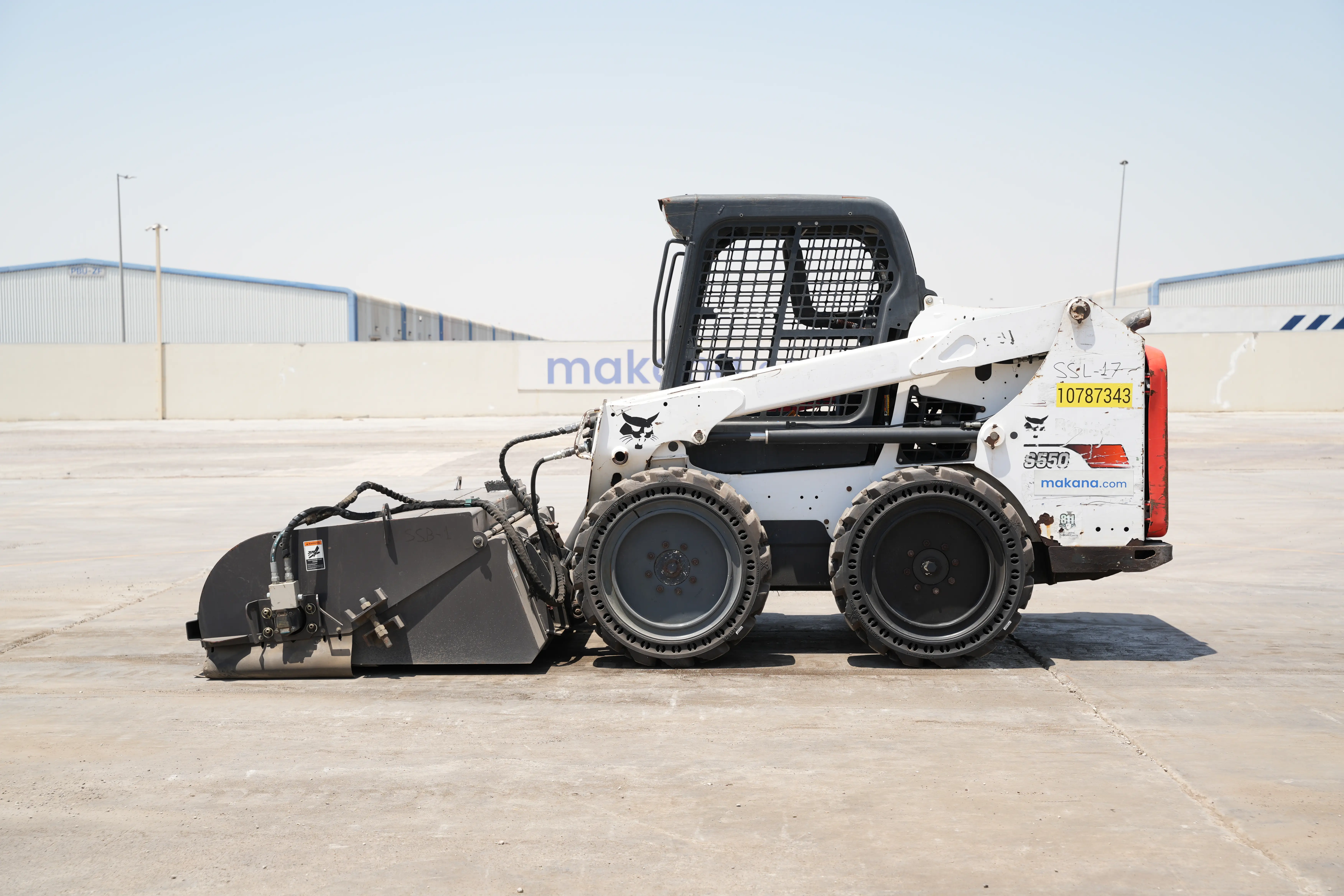 Product-Bobcat S550 skid steer loader-exterior