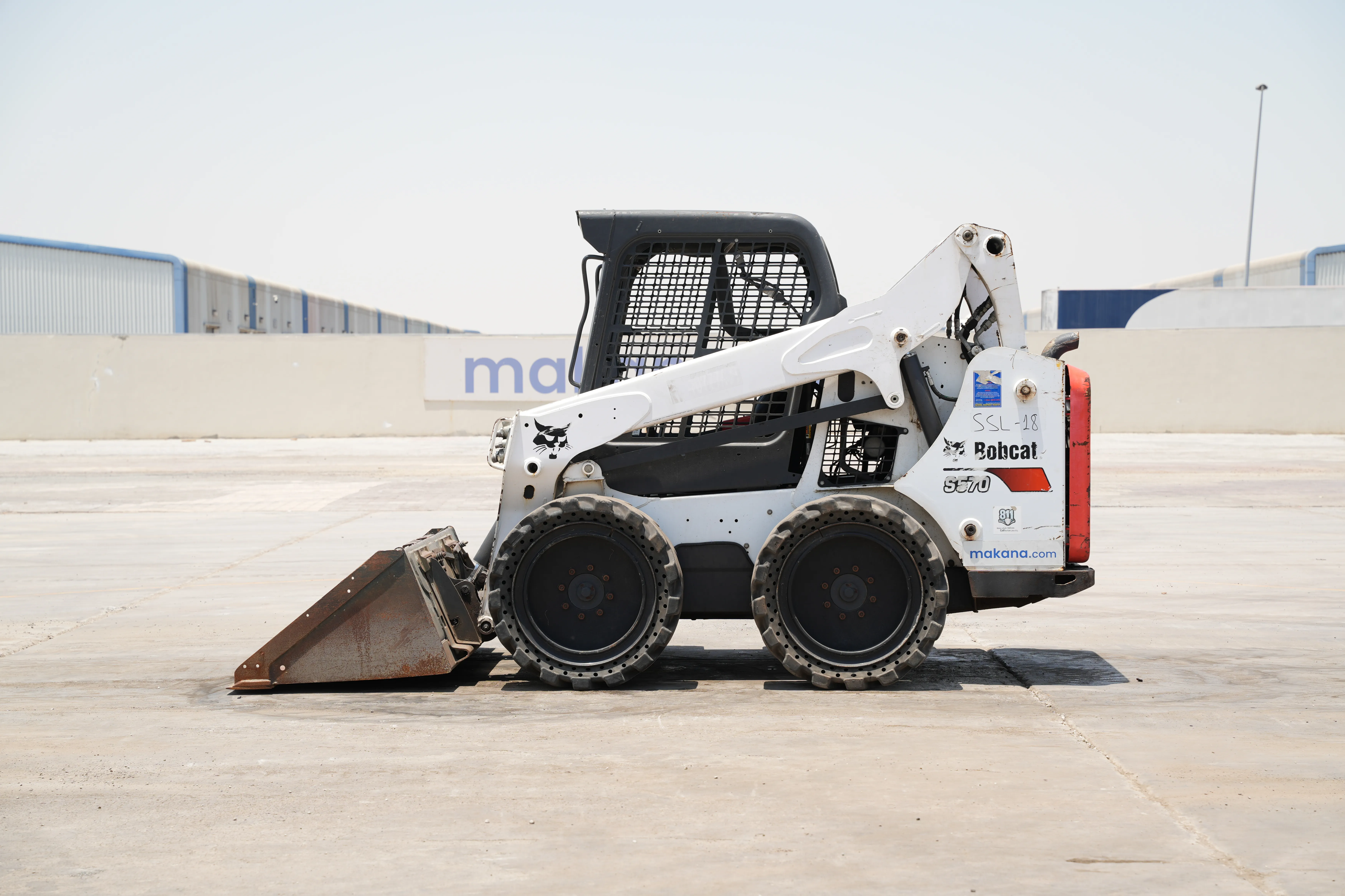 Product-Bobcat S570 skid steer loader-exterior