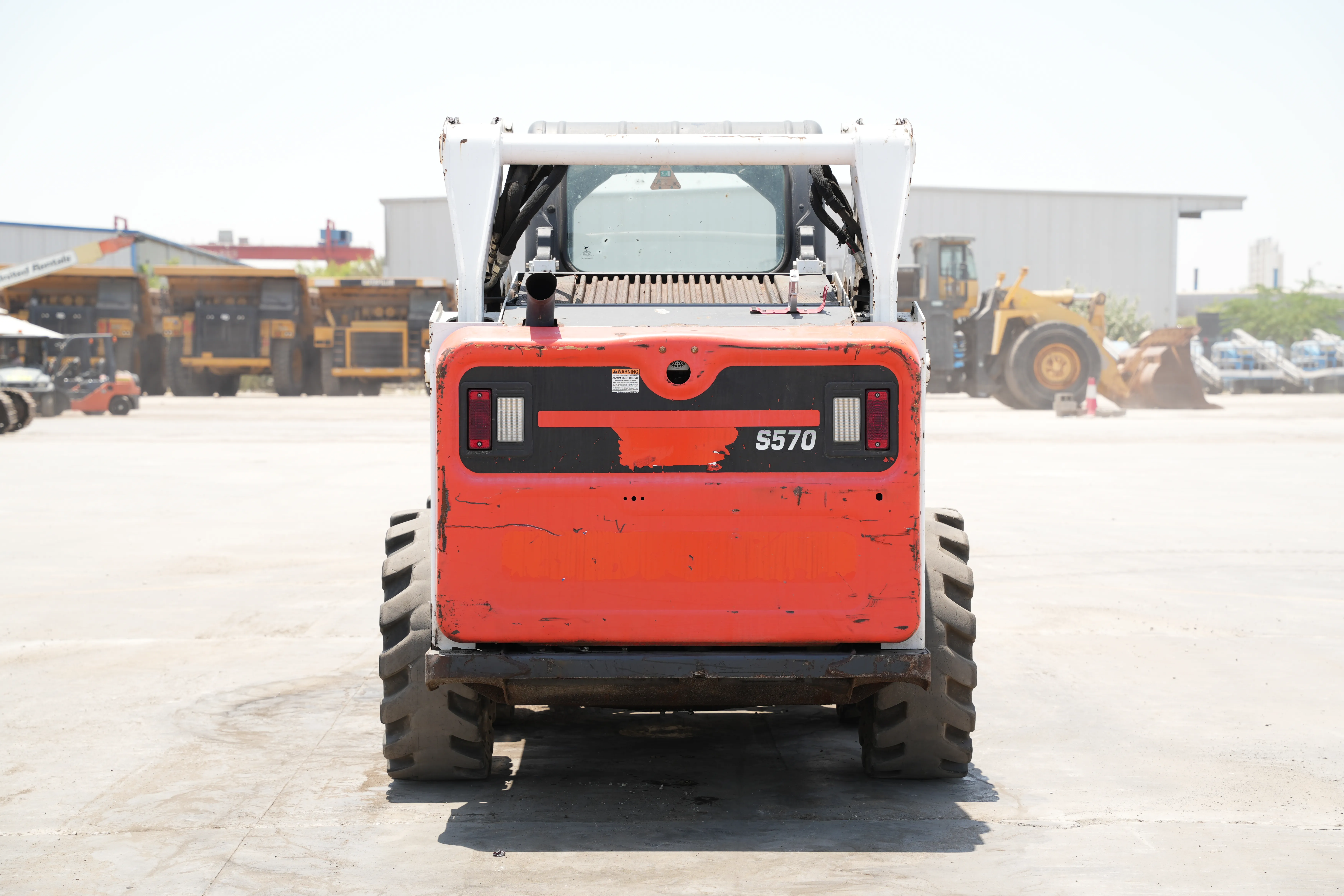 Product-Bobcat S570 skid steer loader-exterior