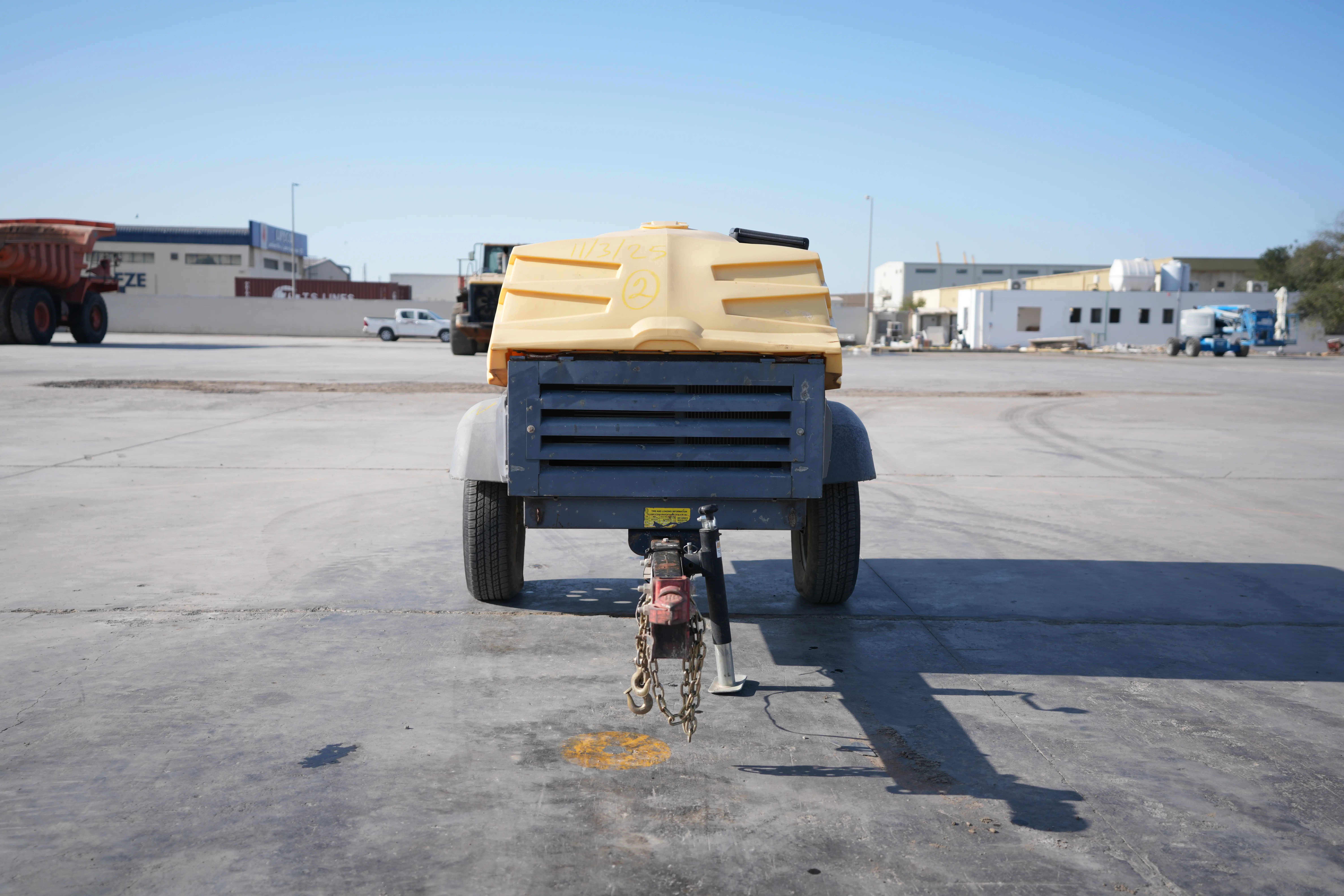 Product-Atlas Copco XAS 185 T4F air compressor-exterior