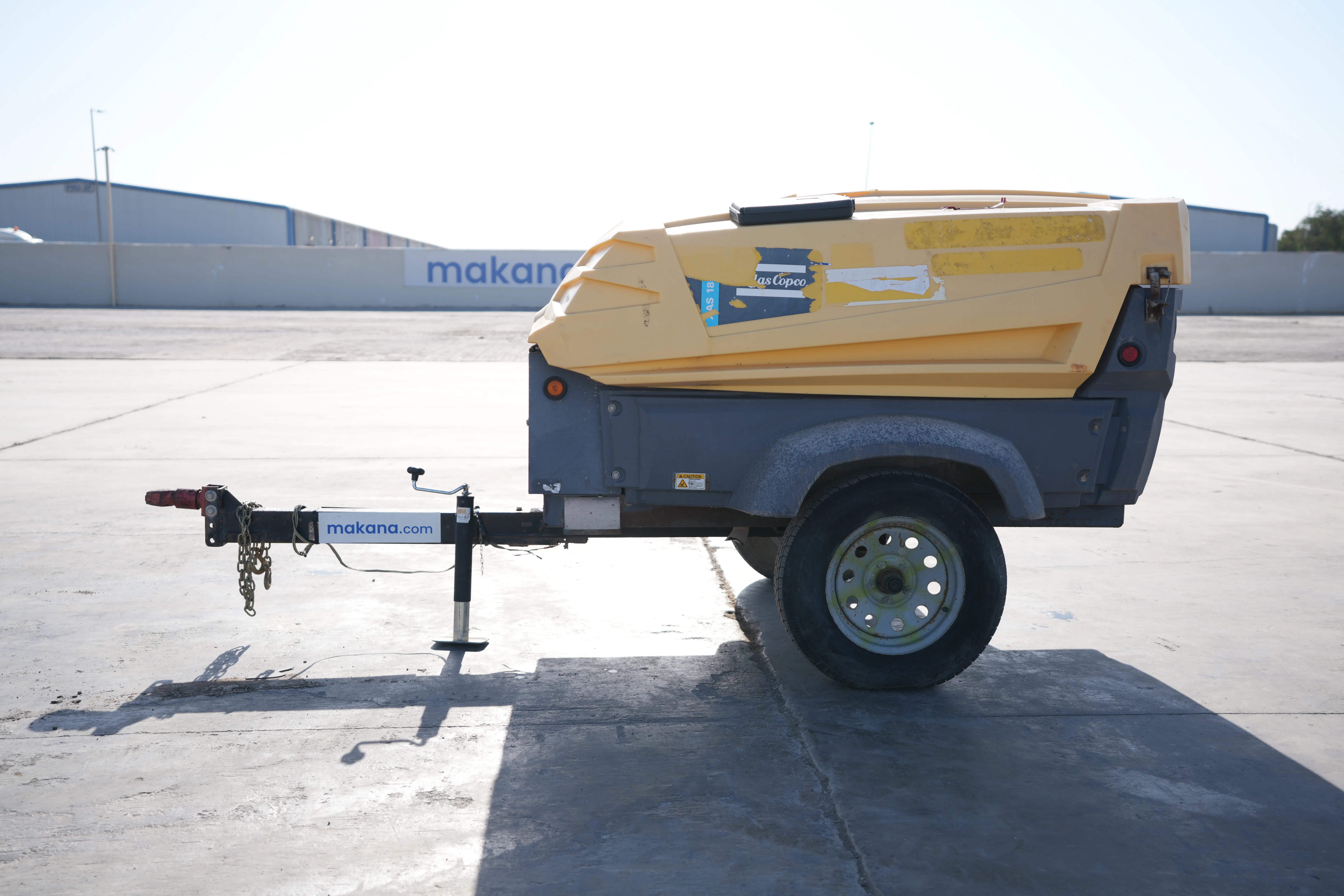 Product-Atlas Copco XAS 185 T4F air compressor-exterior