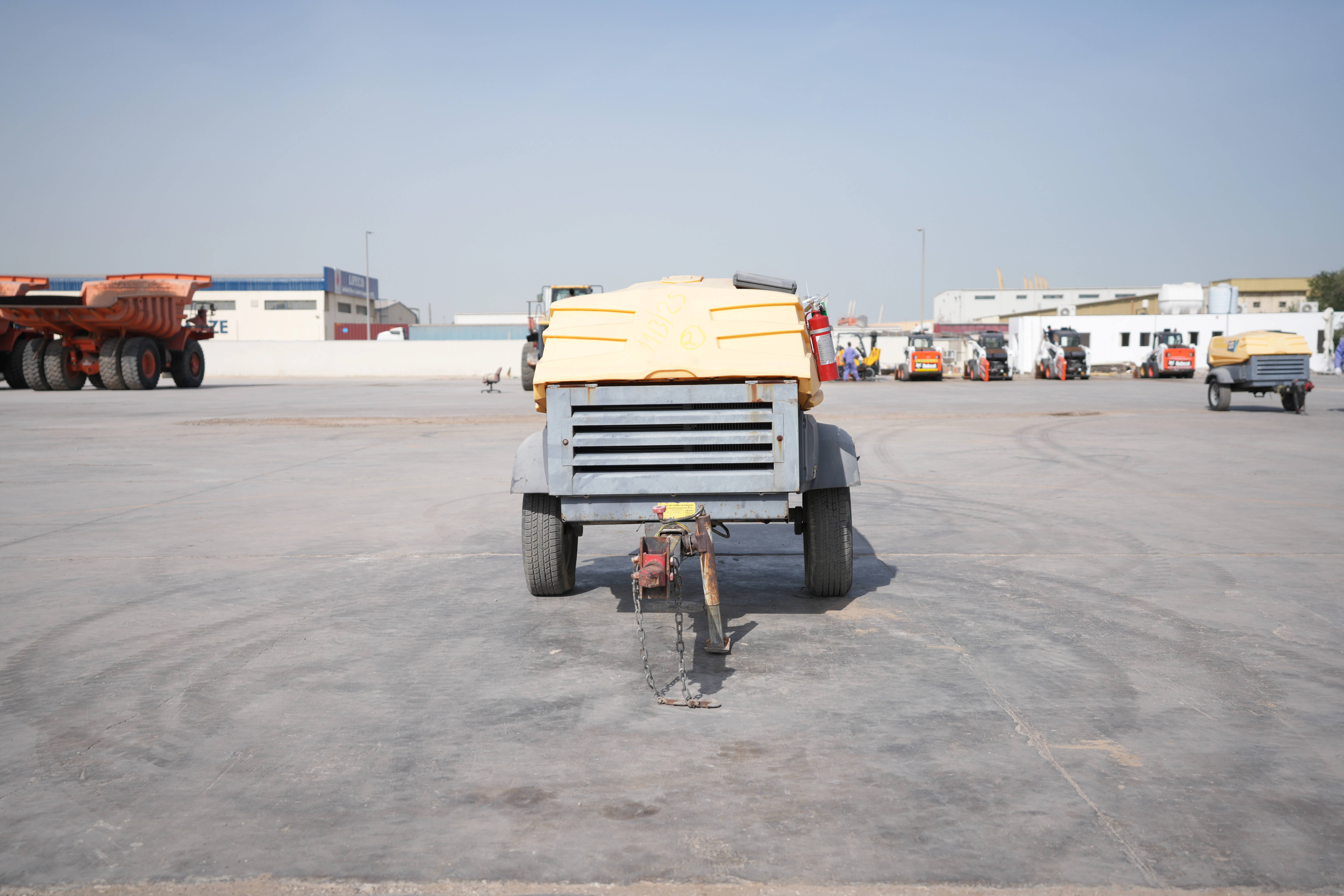 Product-Atlas Copco XAS 185 T4F air compressor-exterior