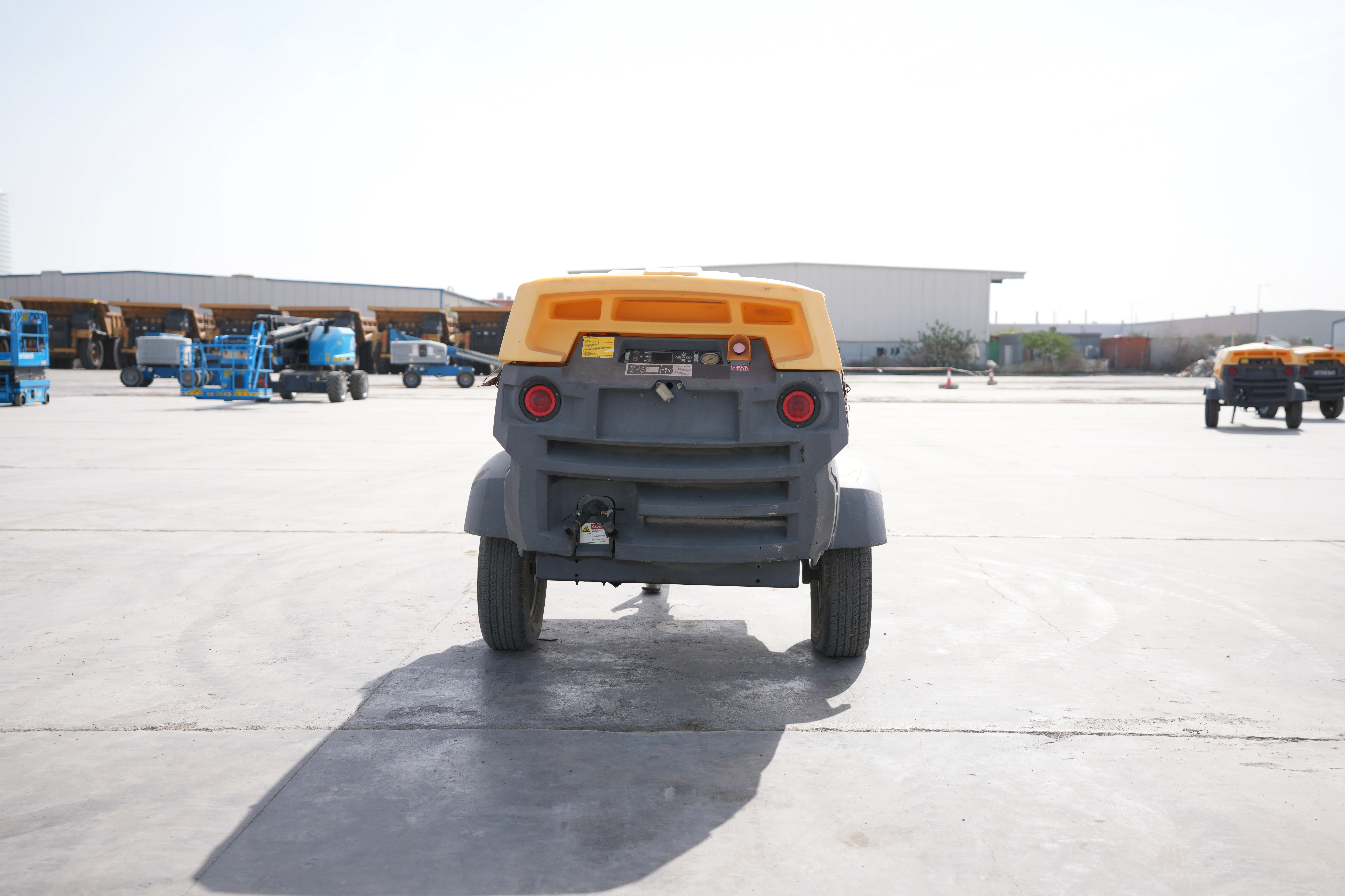 Product-Atlas Copco XAS 185 T4F air compressor-exterior