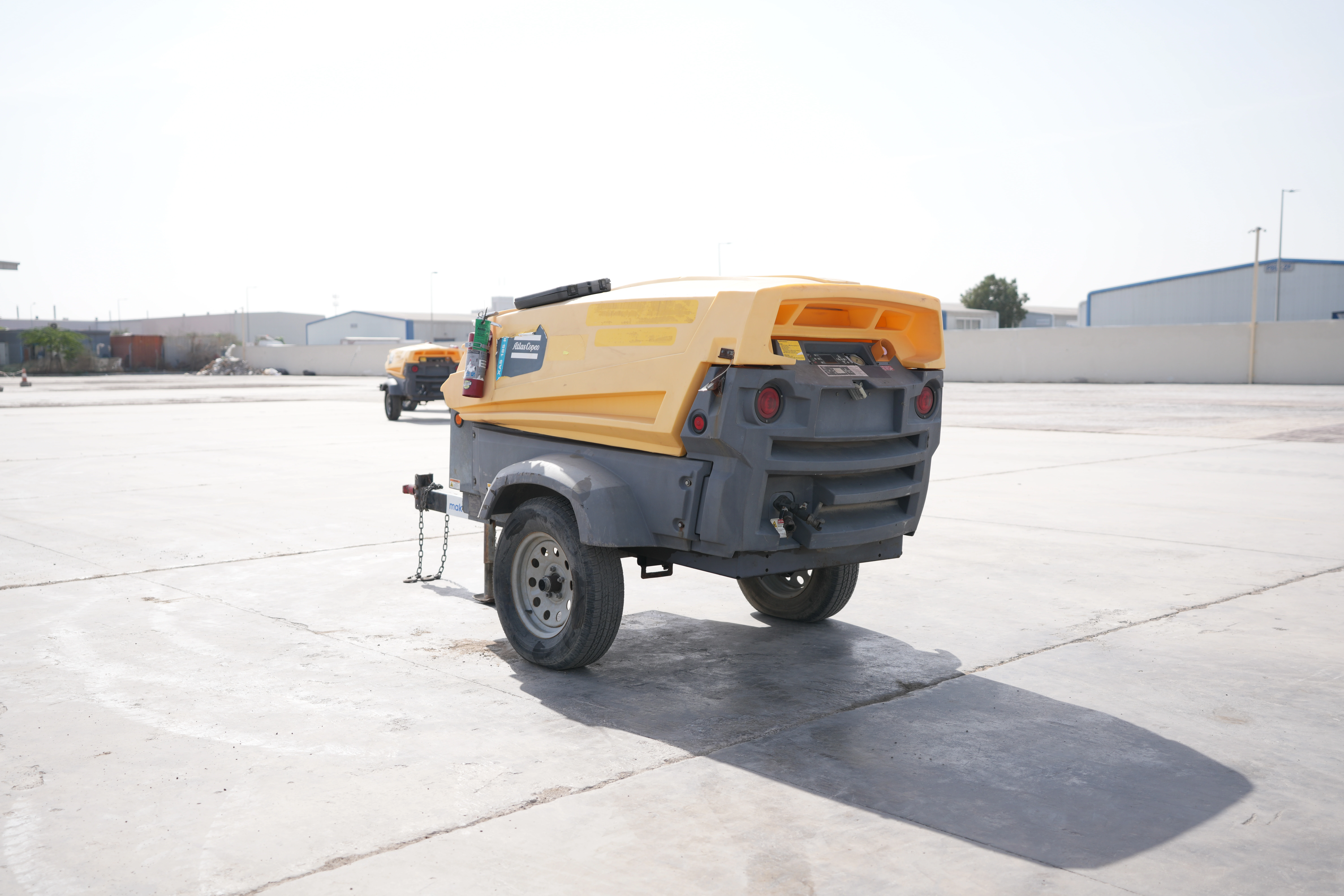 Product-Atlas Copco XAS 185 T4F air compressor-exterior