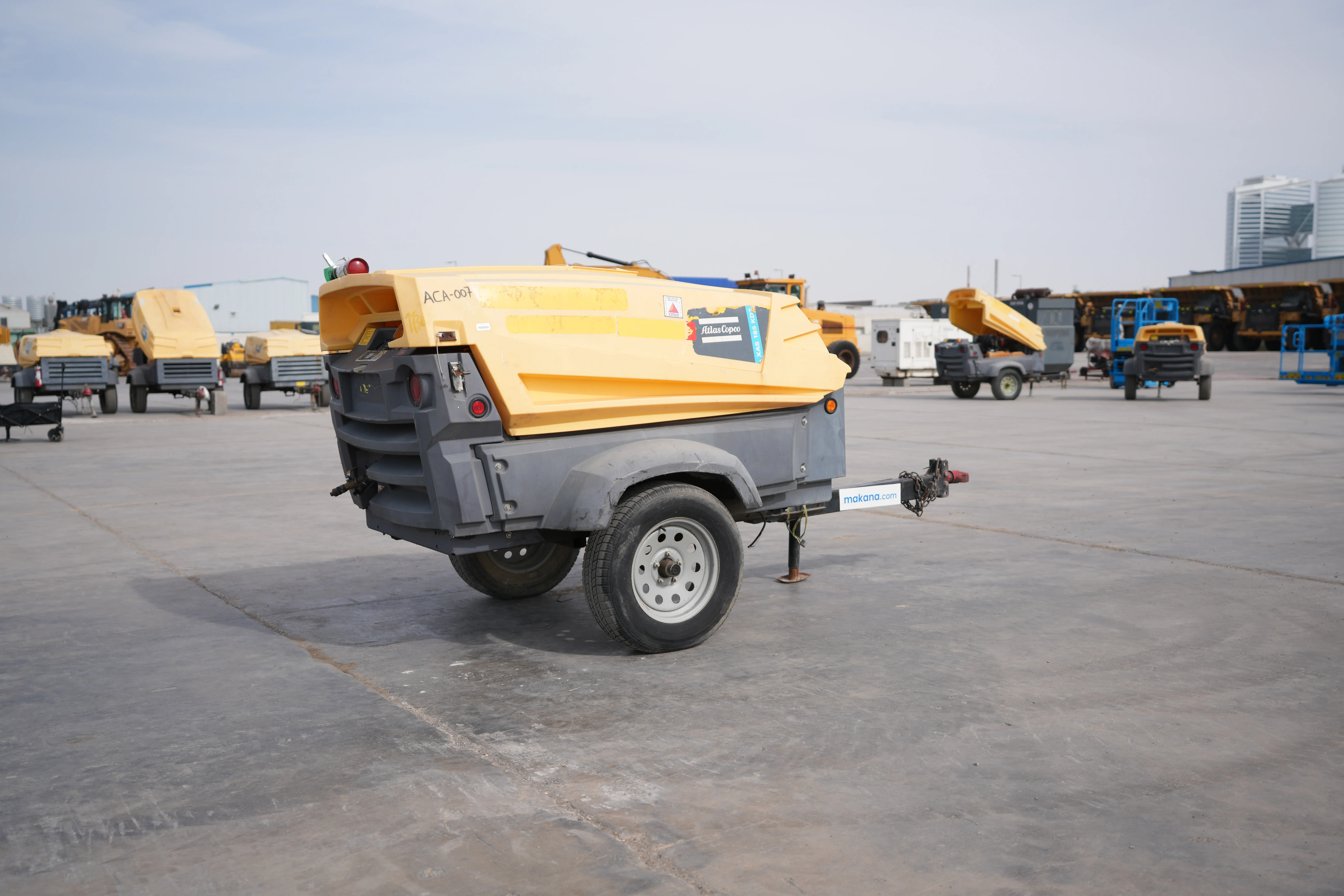 Product-Atlas Copco XAS 185 T4F air compressor-exterior