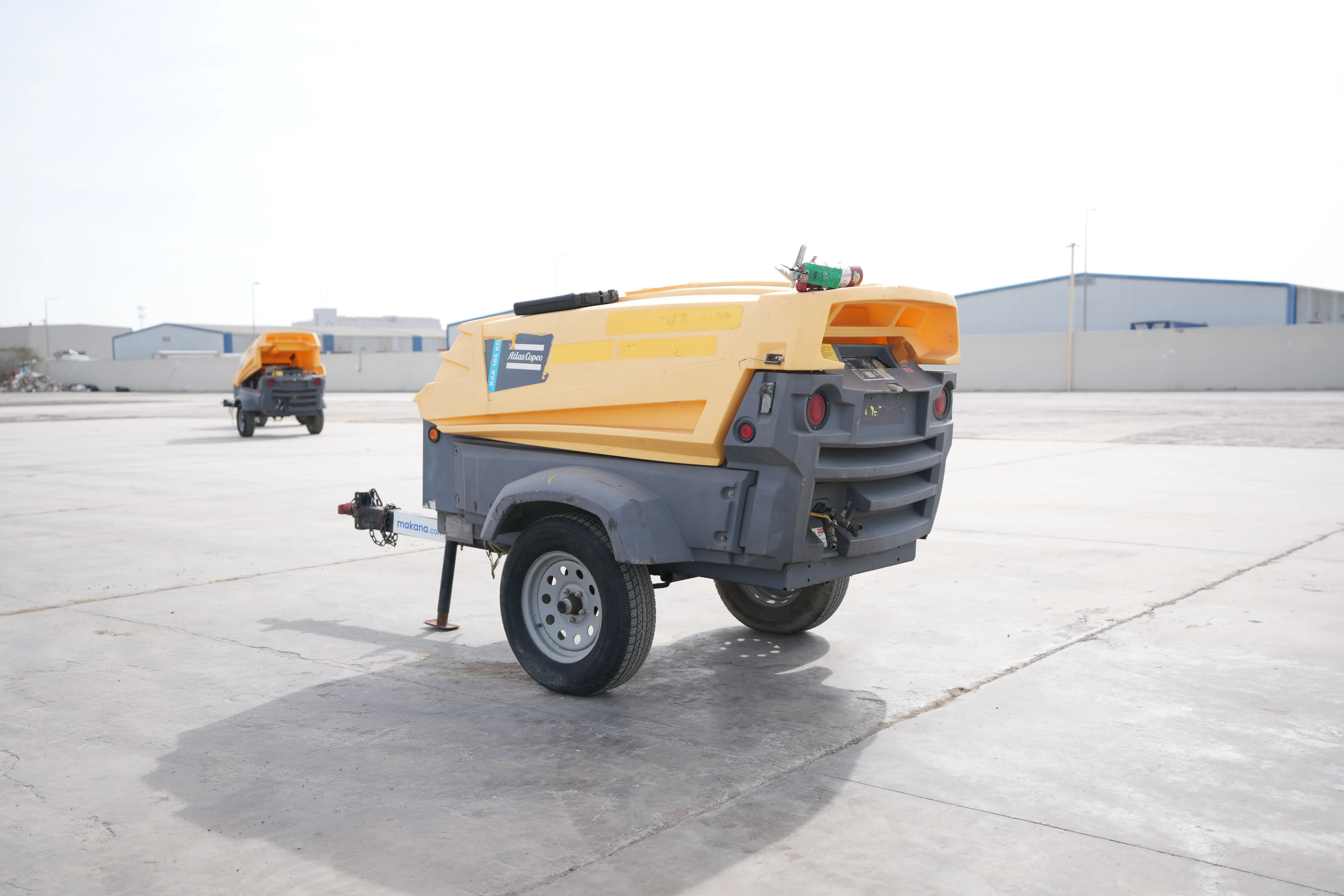Product-Atlas Copco XAS 185 T4F air compressor-exterior