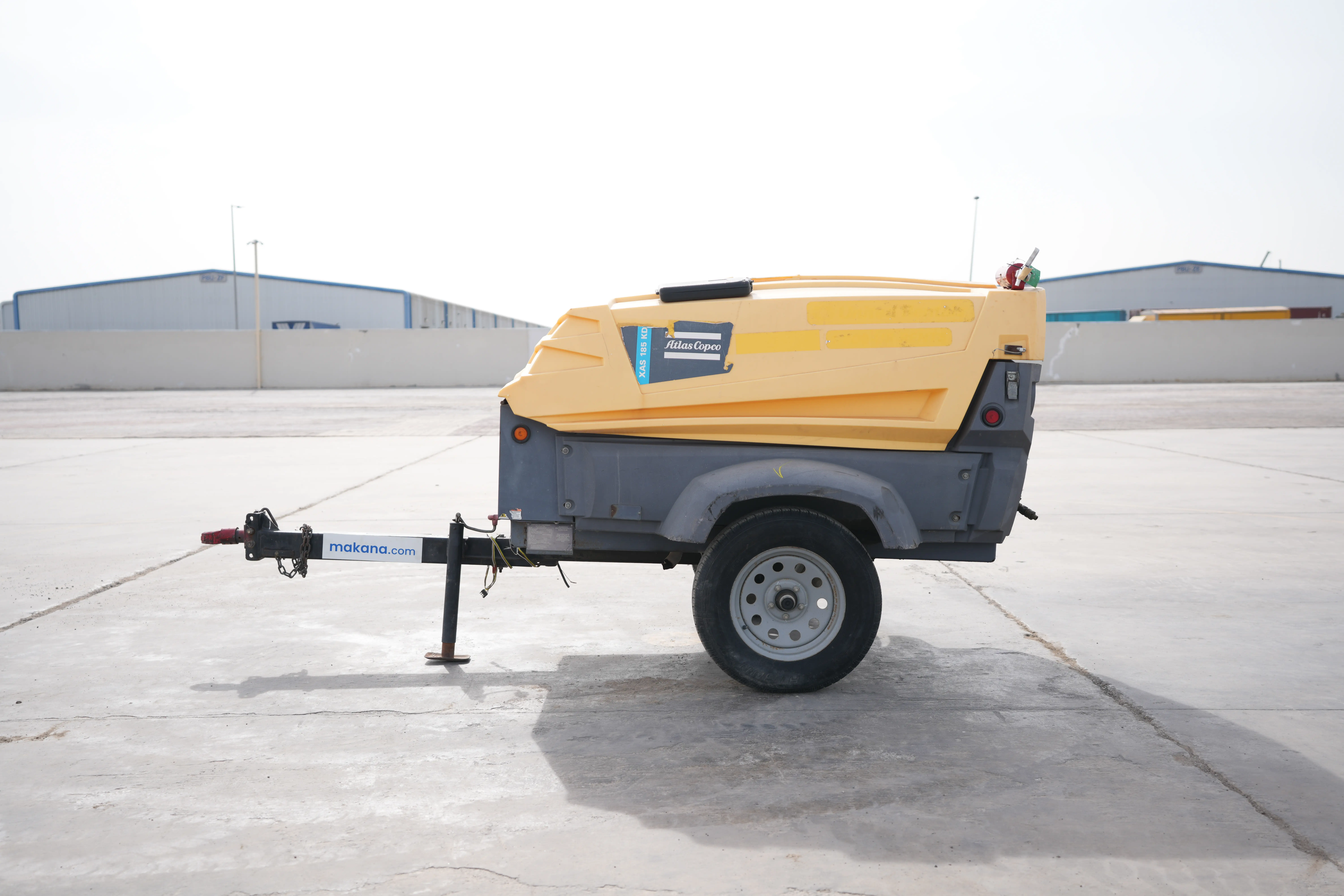 Product-Atlas Copco XAS 185 T4F air compressor-exterior