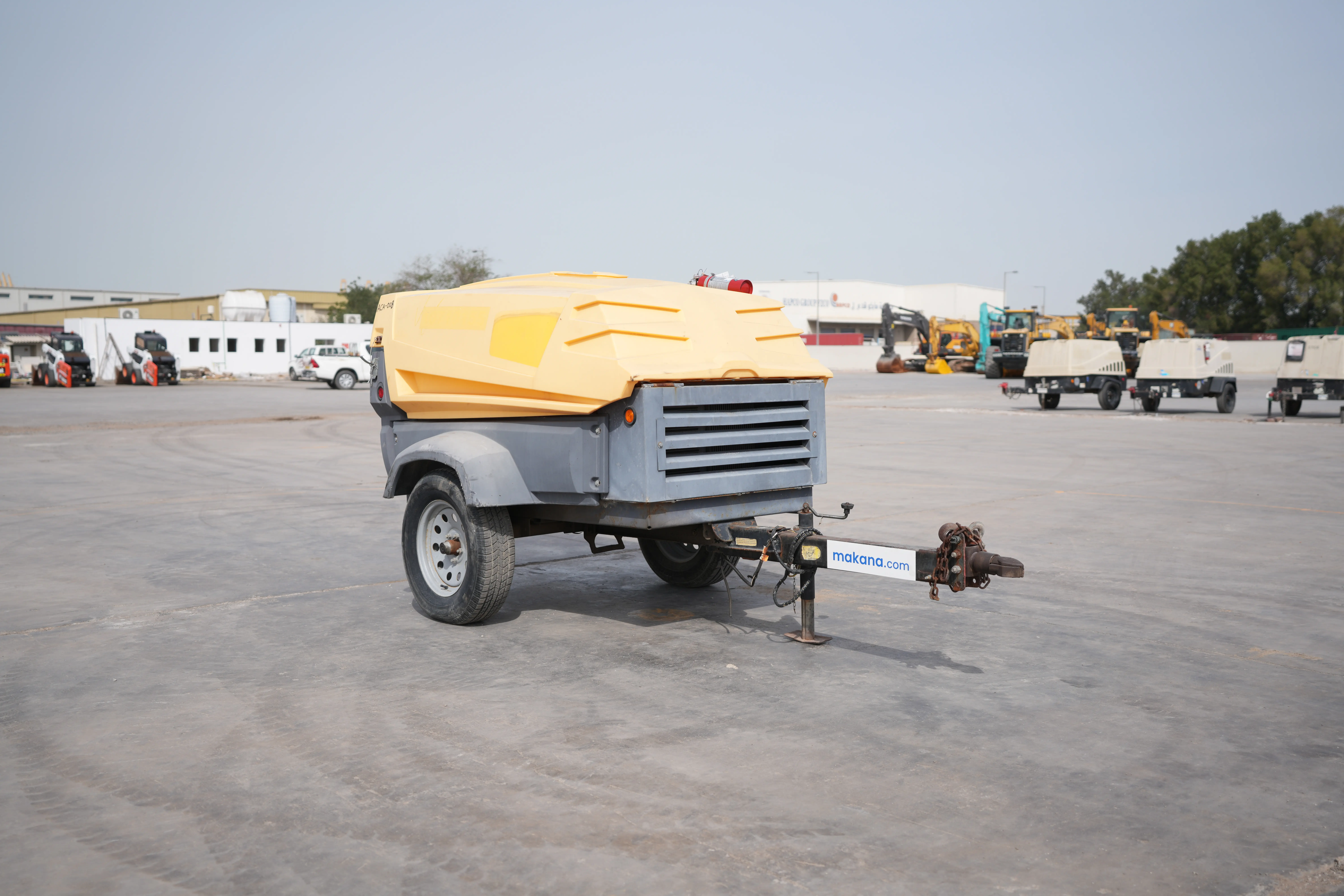 Product-Atlas Copco XAS 185 air compressor-exterior