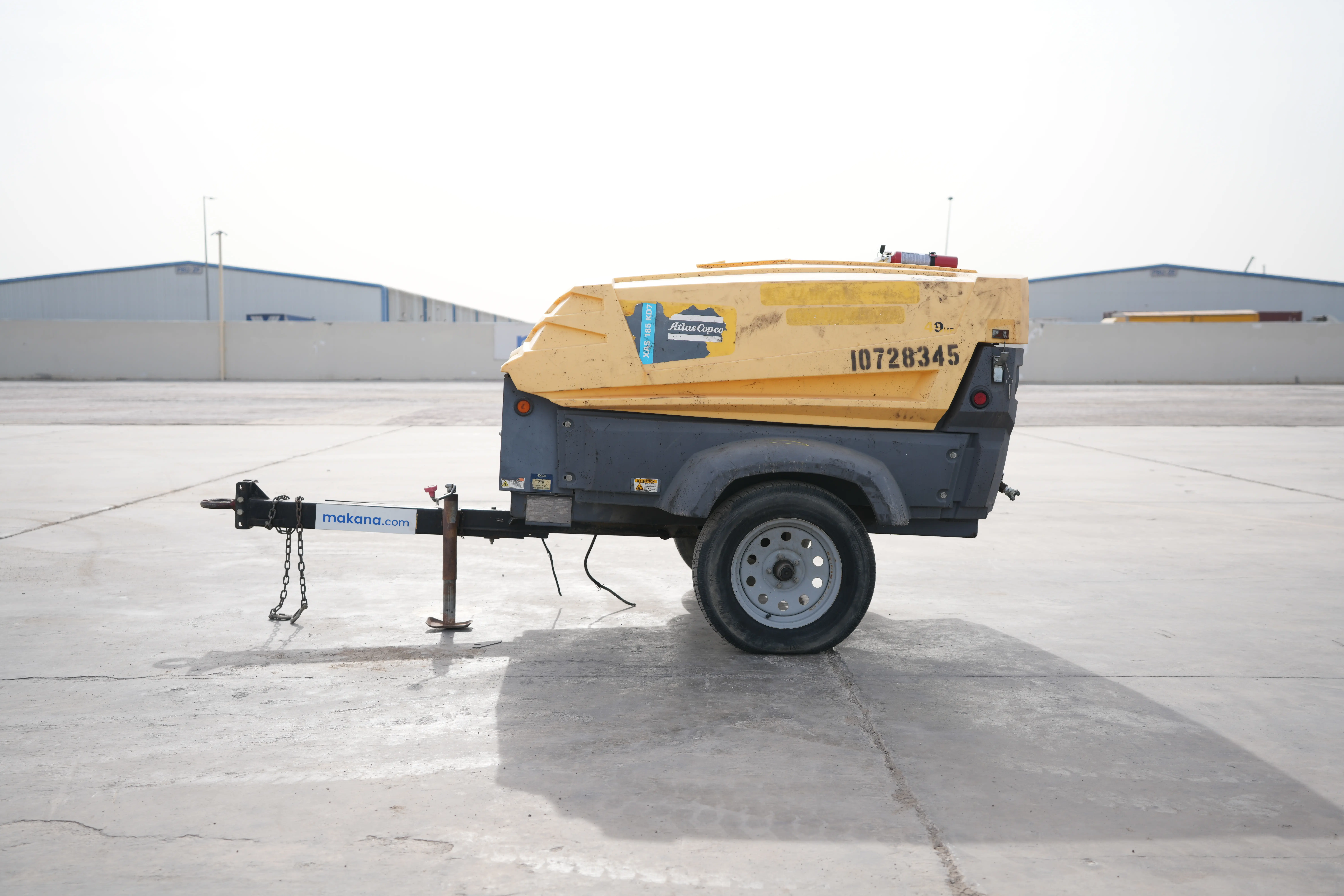 Product-Atlas Copco XAS 185 air compressor-exterior