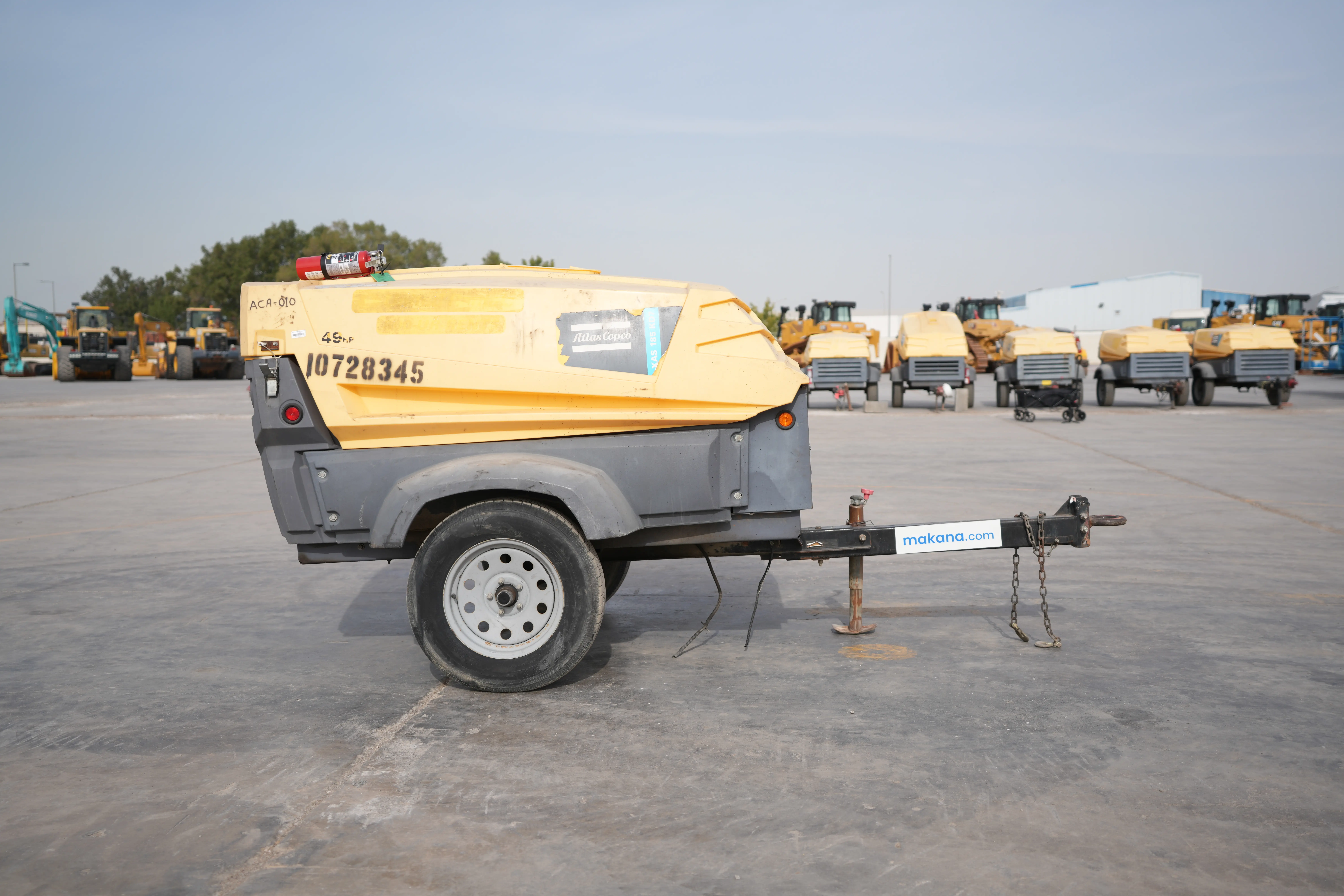Product-Atlas Copco XAS 185 air compressor-exterior