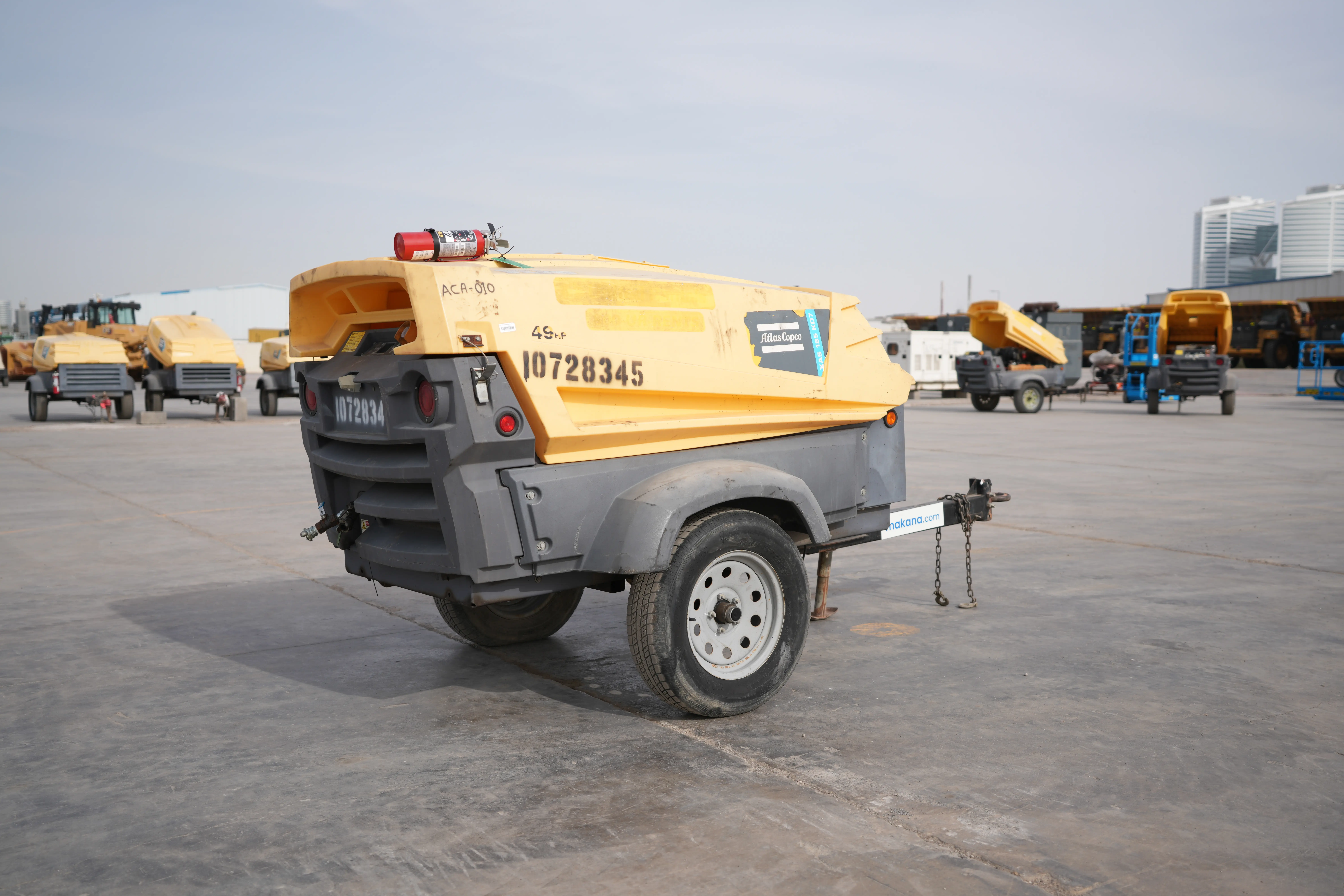 Product-Atlas Copco XAS 185 air compressor-exterior